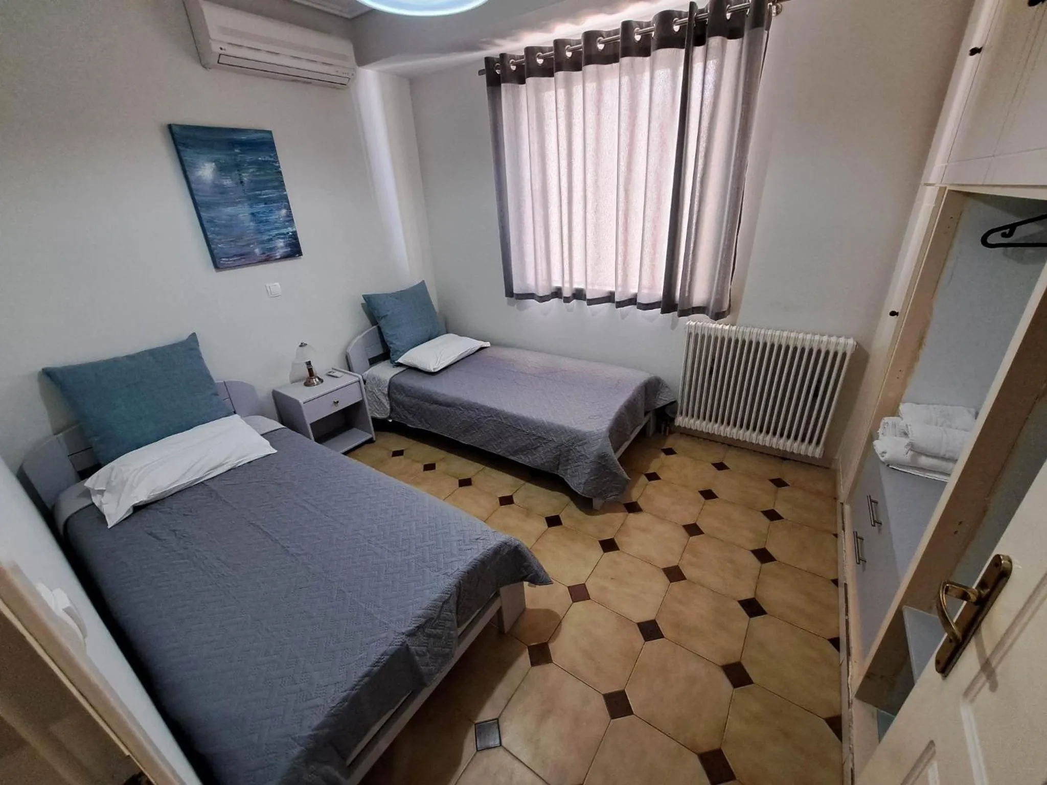 Bedroom, Bed in Aretousa