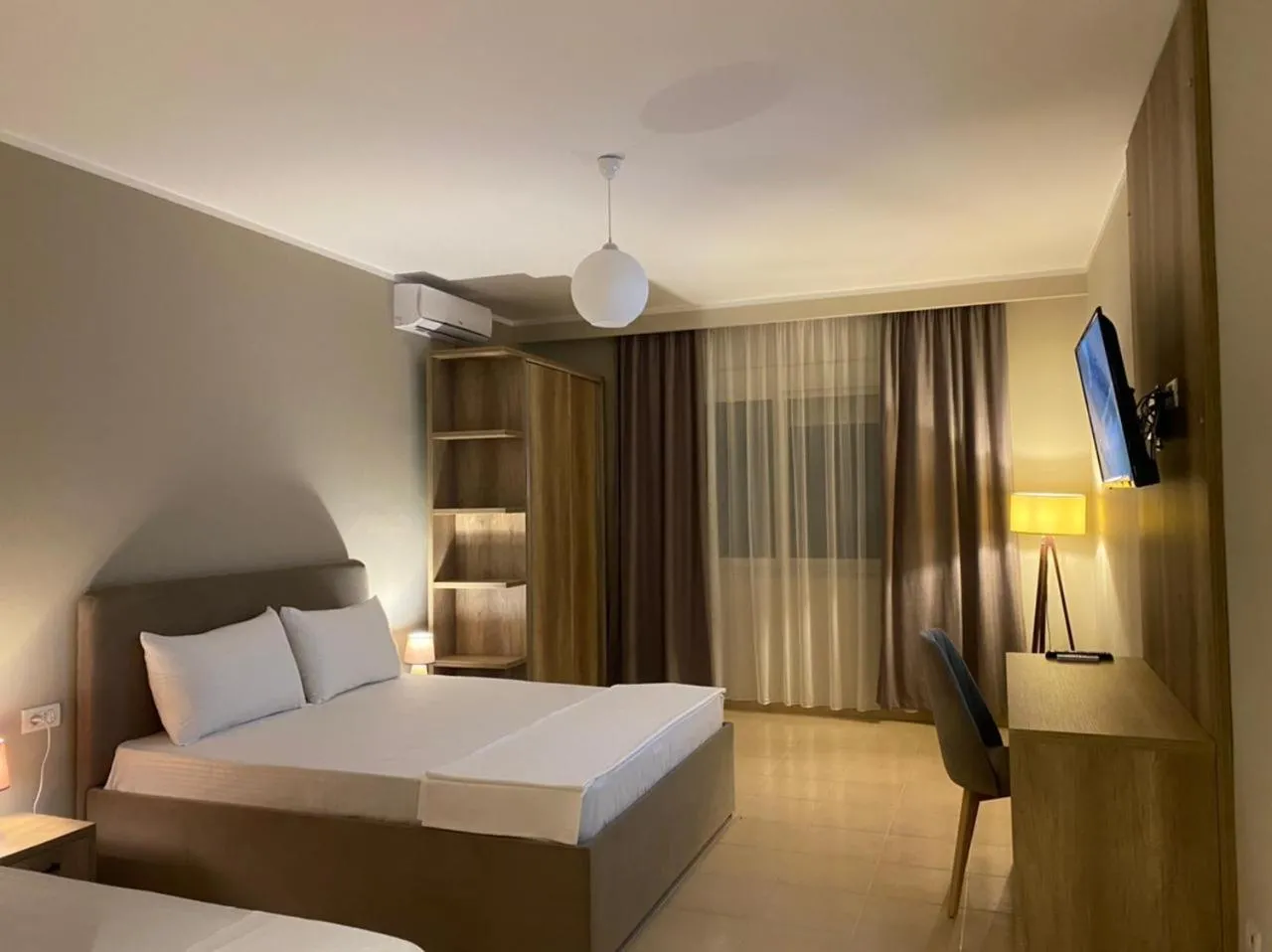 Bed in Rumar Hotel