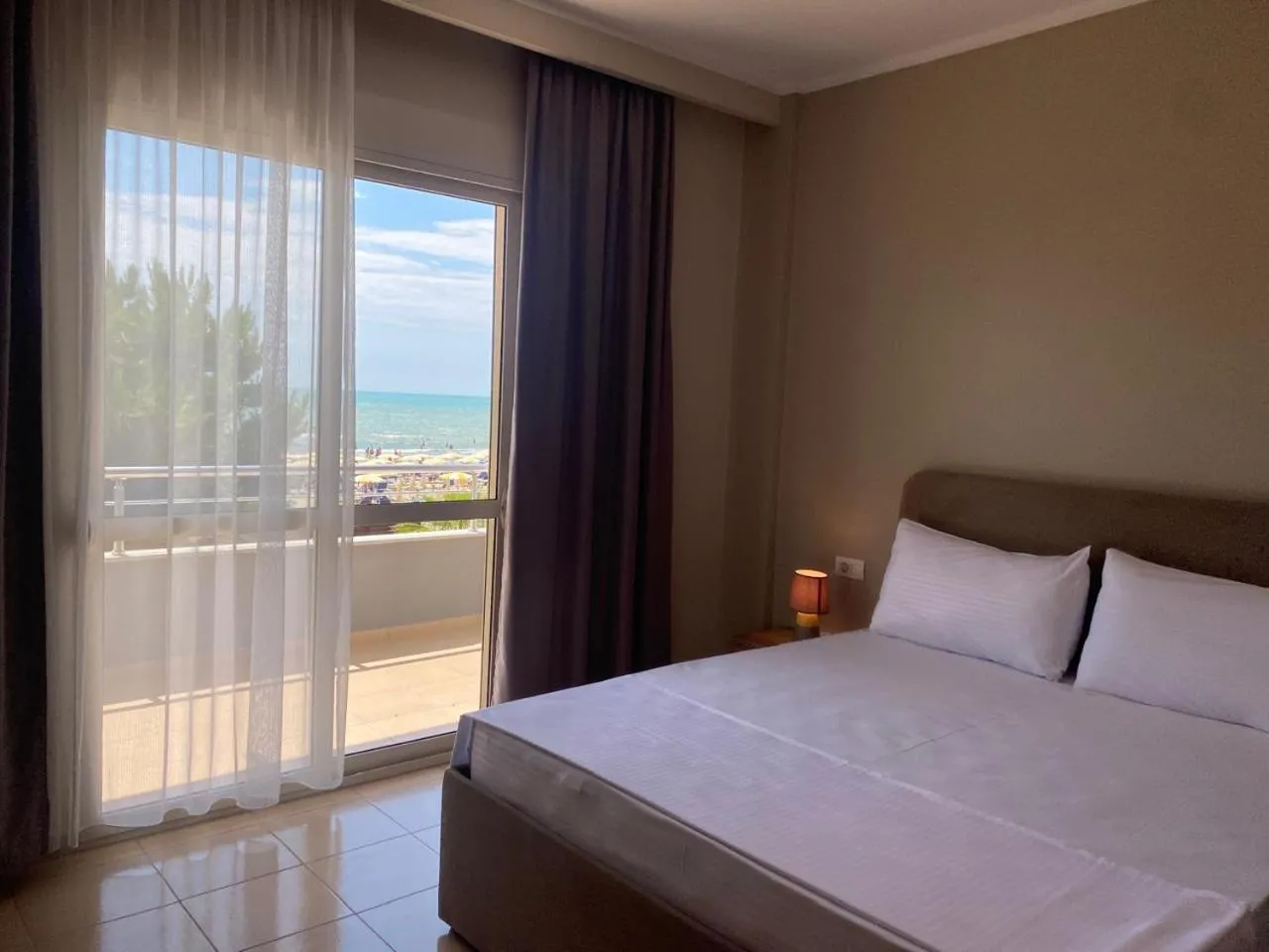 Bed in Rumar Hotel