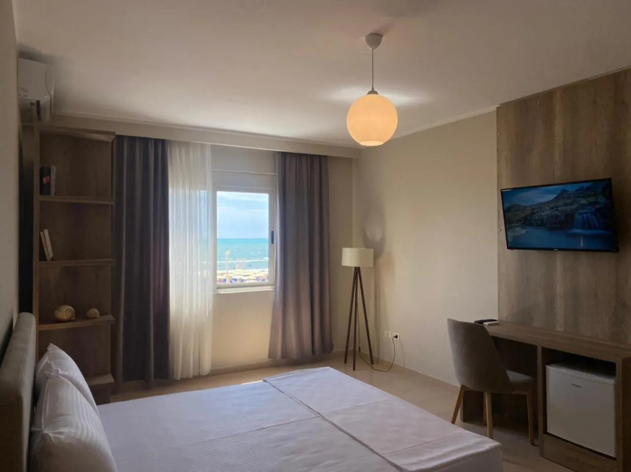 Bed in Rumar Hotel