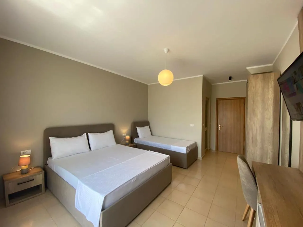 Photo of the whole room, Bed in Rumar Hotel