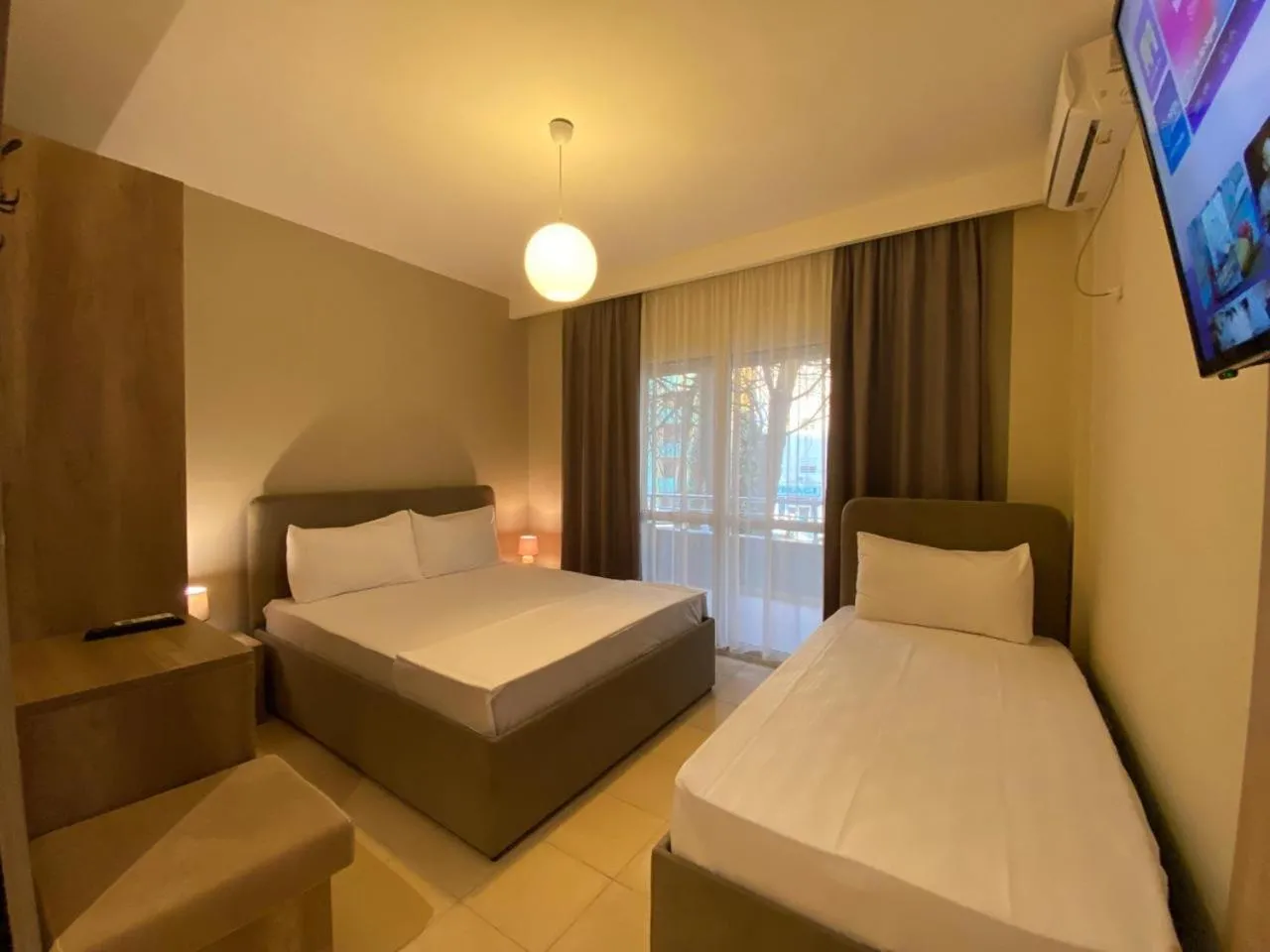 Bed in Rumar Hotel