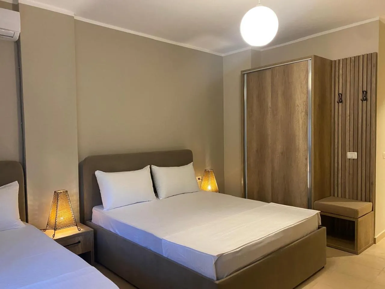 Bed in Rumar Hotel