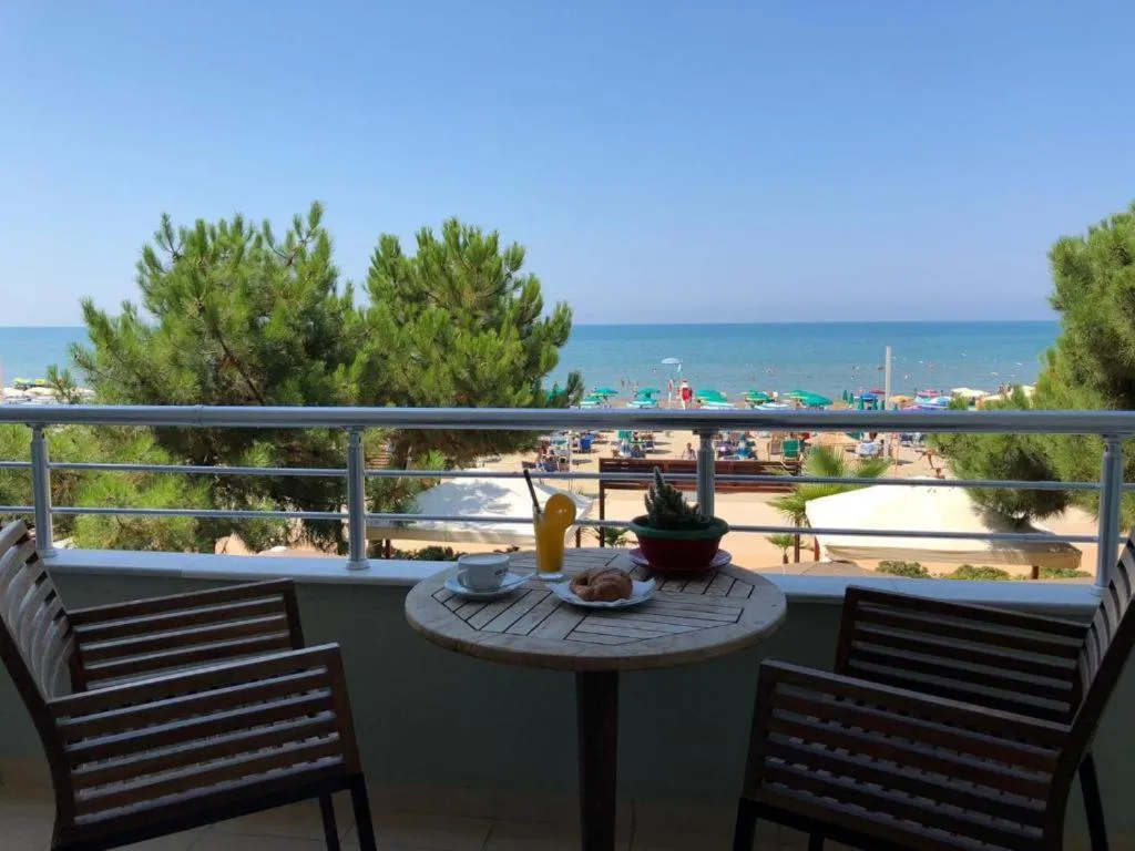 Beach in Rumar Hotel