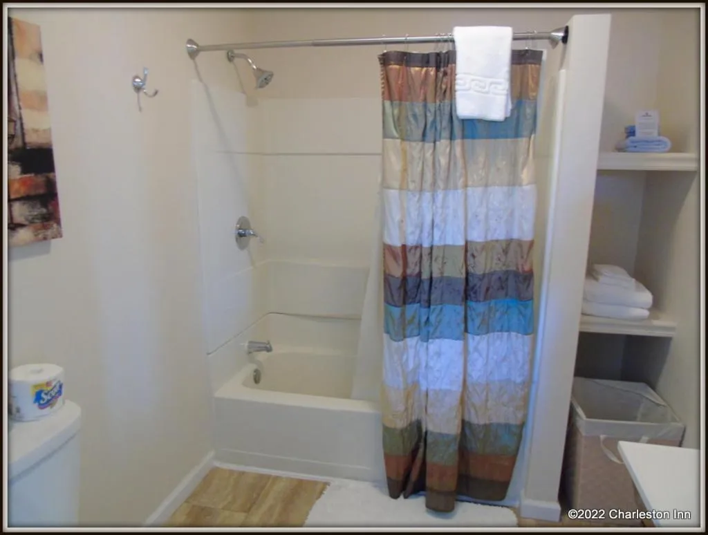 Bath in The Charleston Inn Hendersonville NC