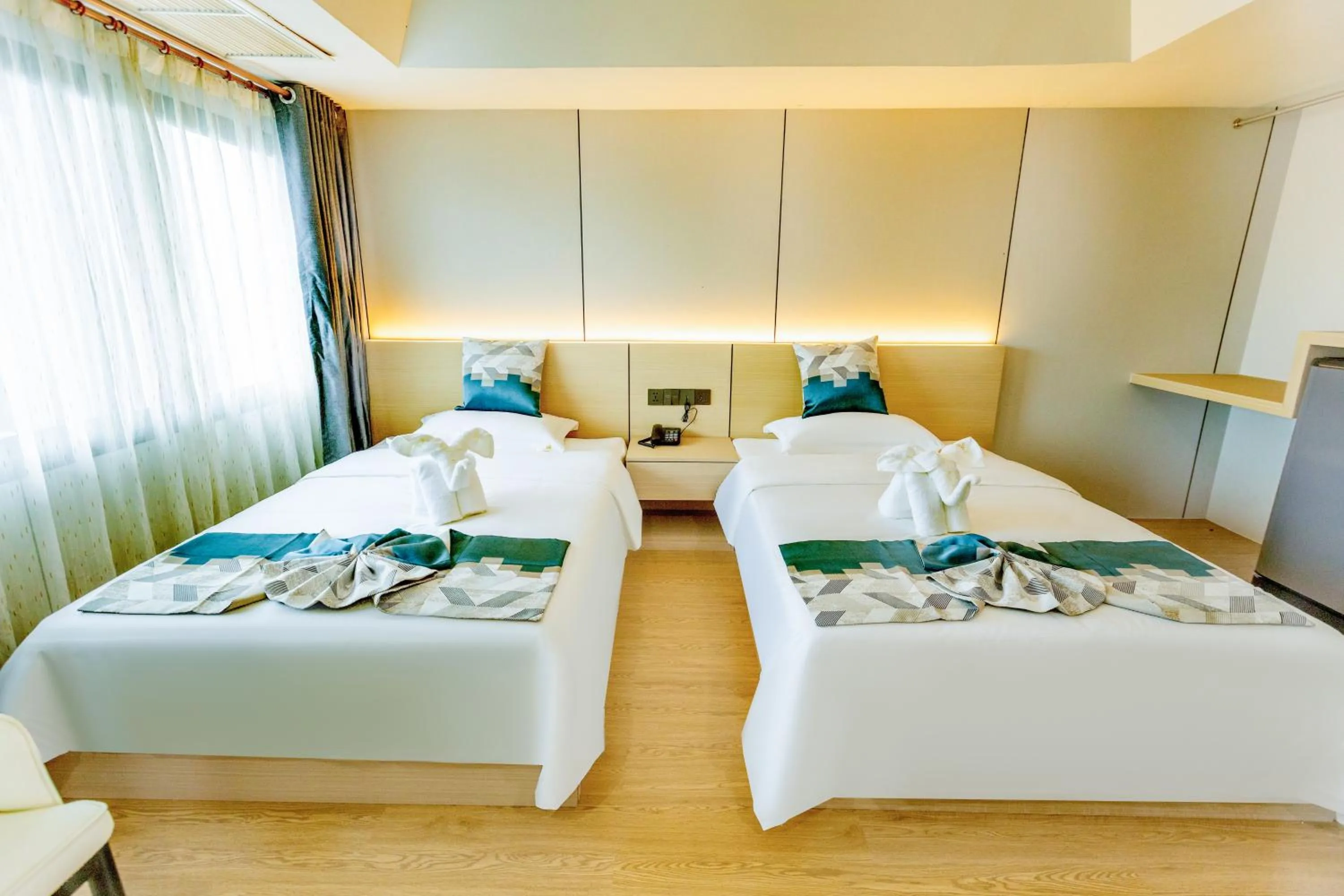 Bed in Xinmylin Boutique