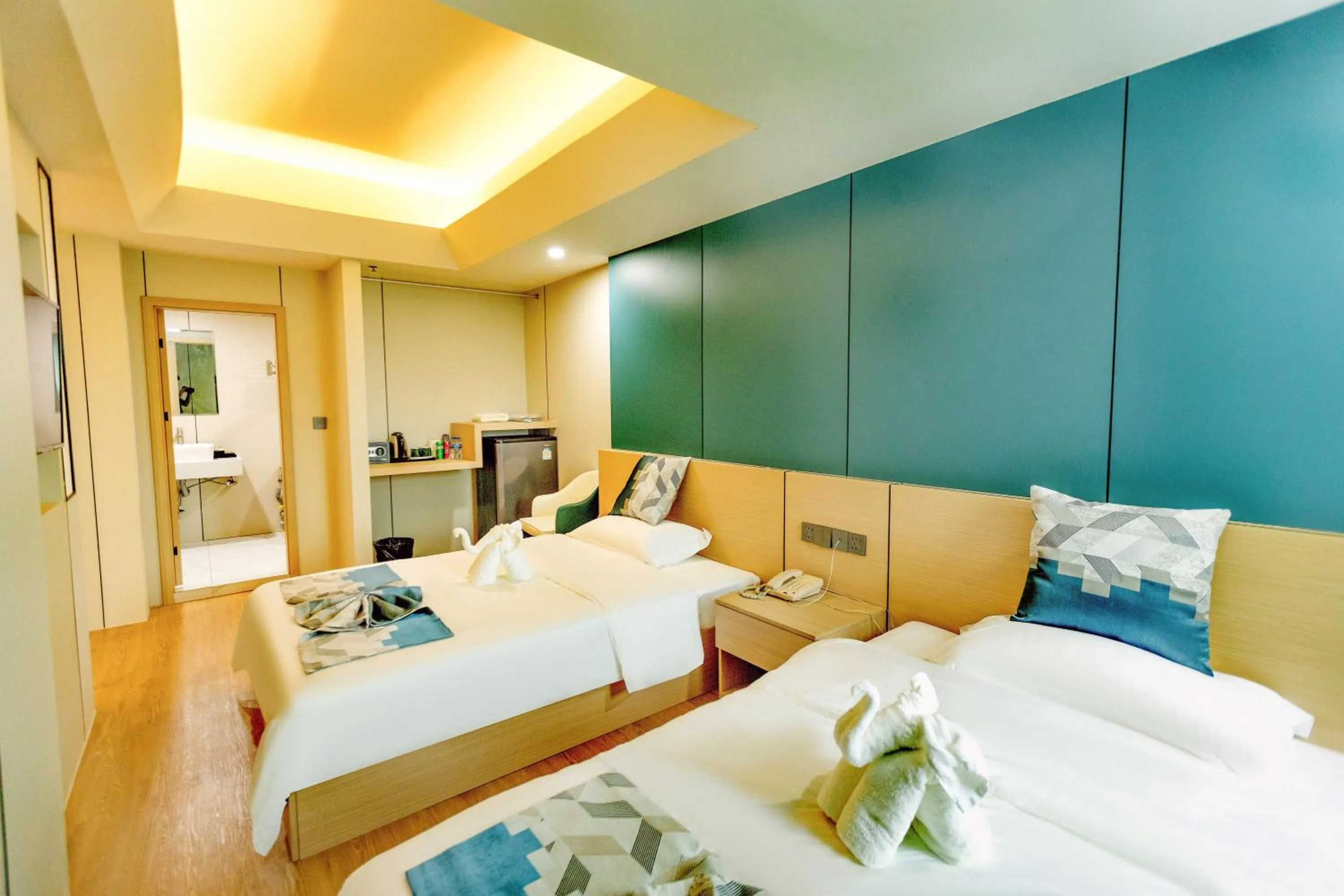 Bed in Xinmylin Boutique