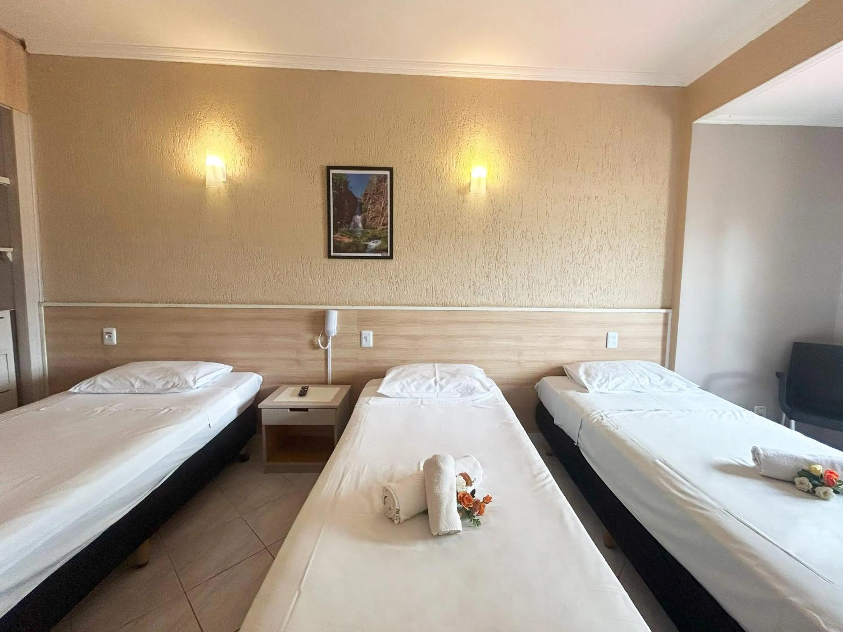 Bed in Hotel Econotel by Bsb Inn