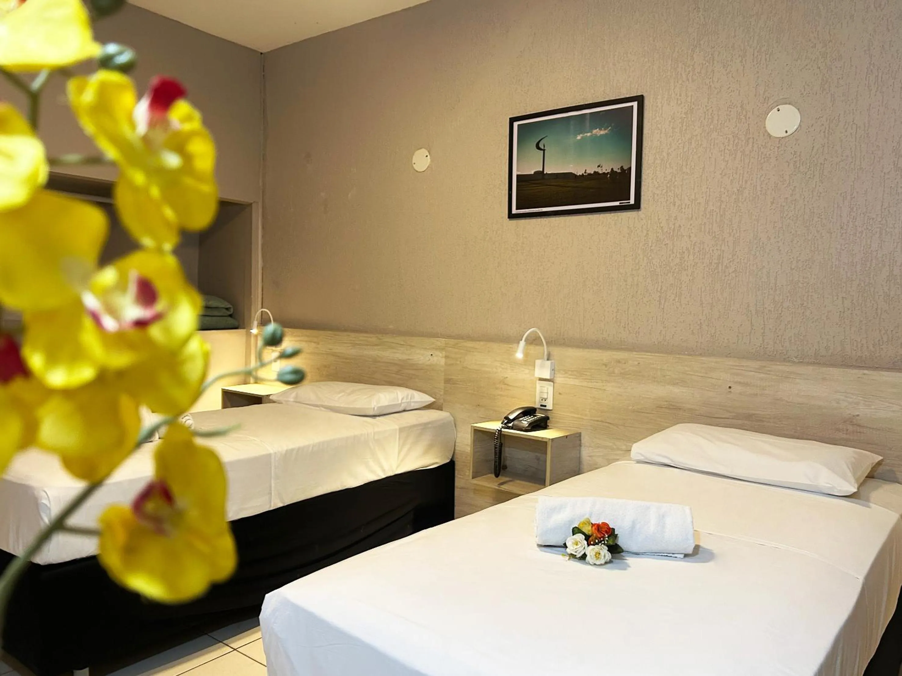 Bed in Hotel Econotel by Bsb Inn