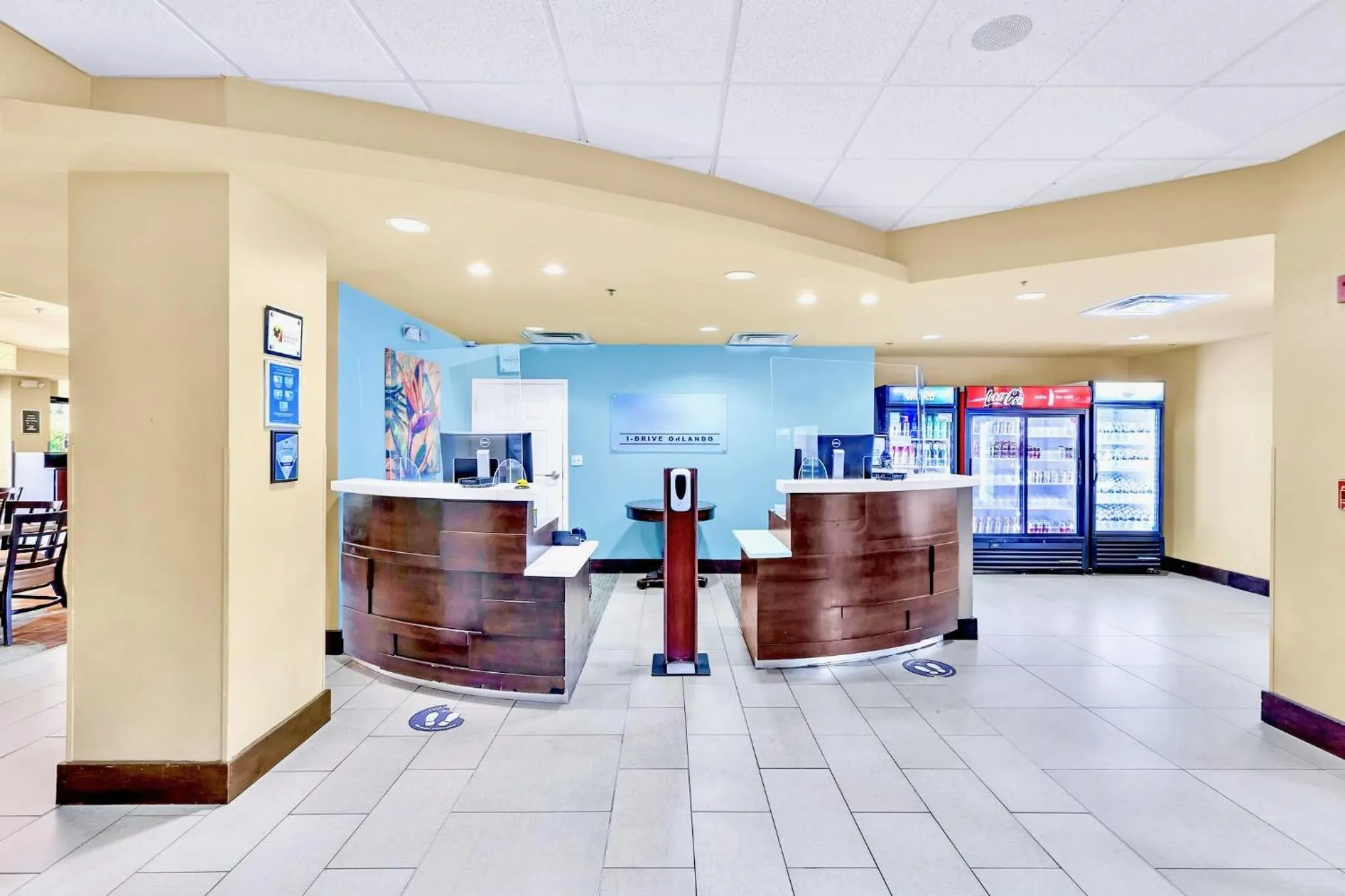 Lobby or reception in Comfortable Suite Near Disney w Pool and Hot Tub