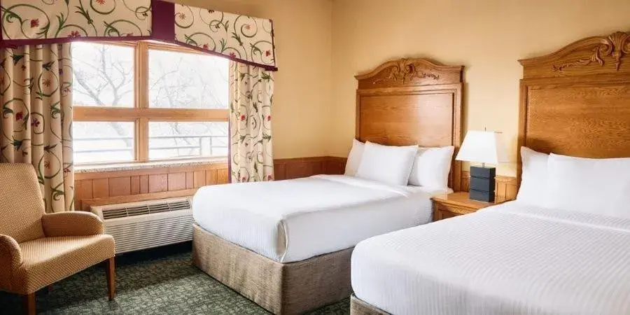 Bed in Oglebay Resort Bed in Oglebay Resort