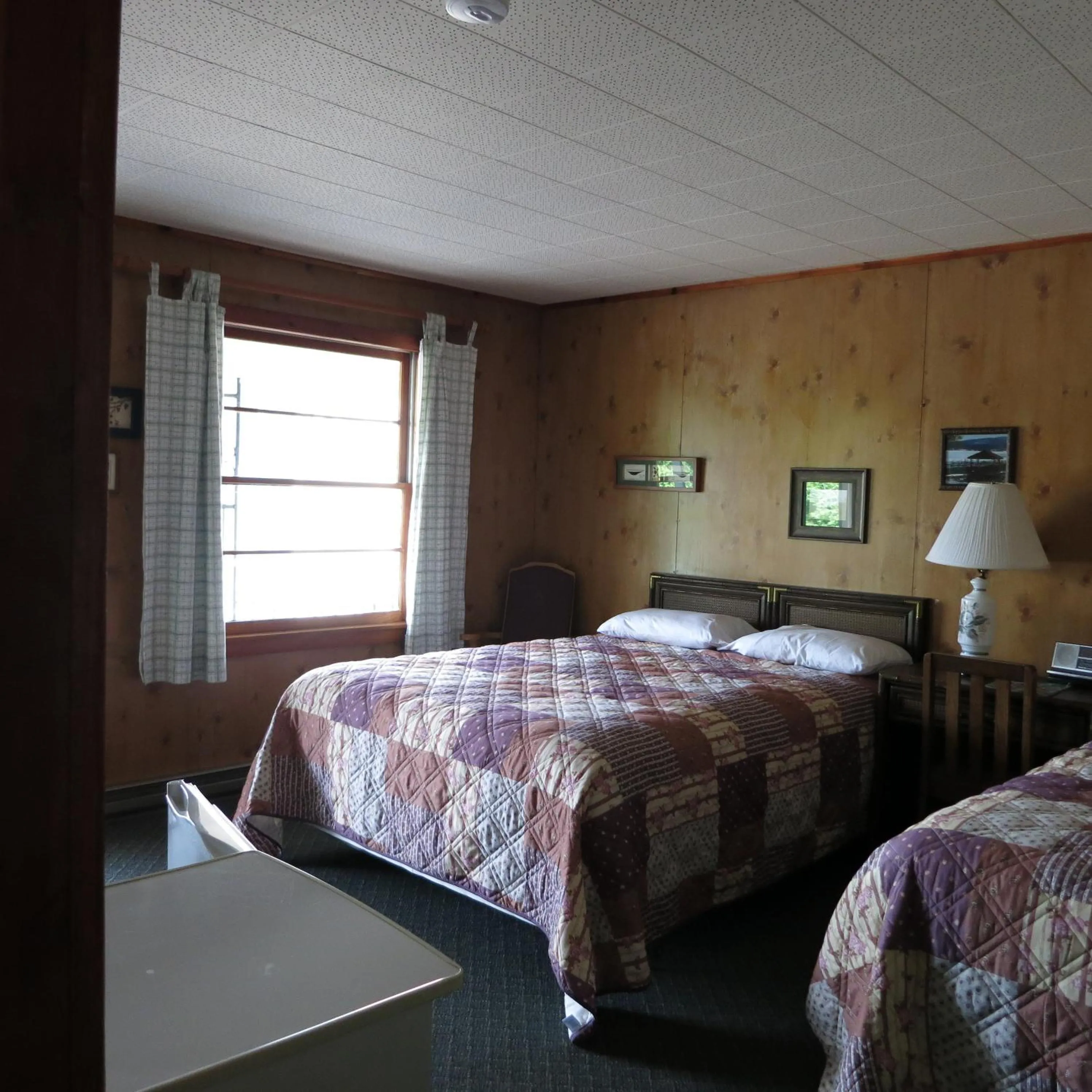 Bed in The Austin Inn