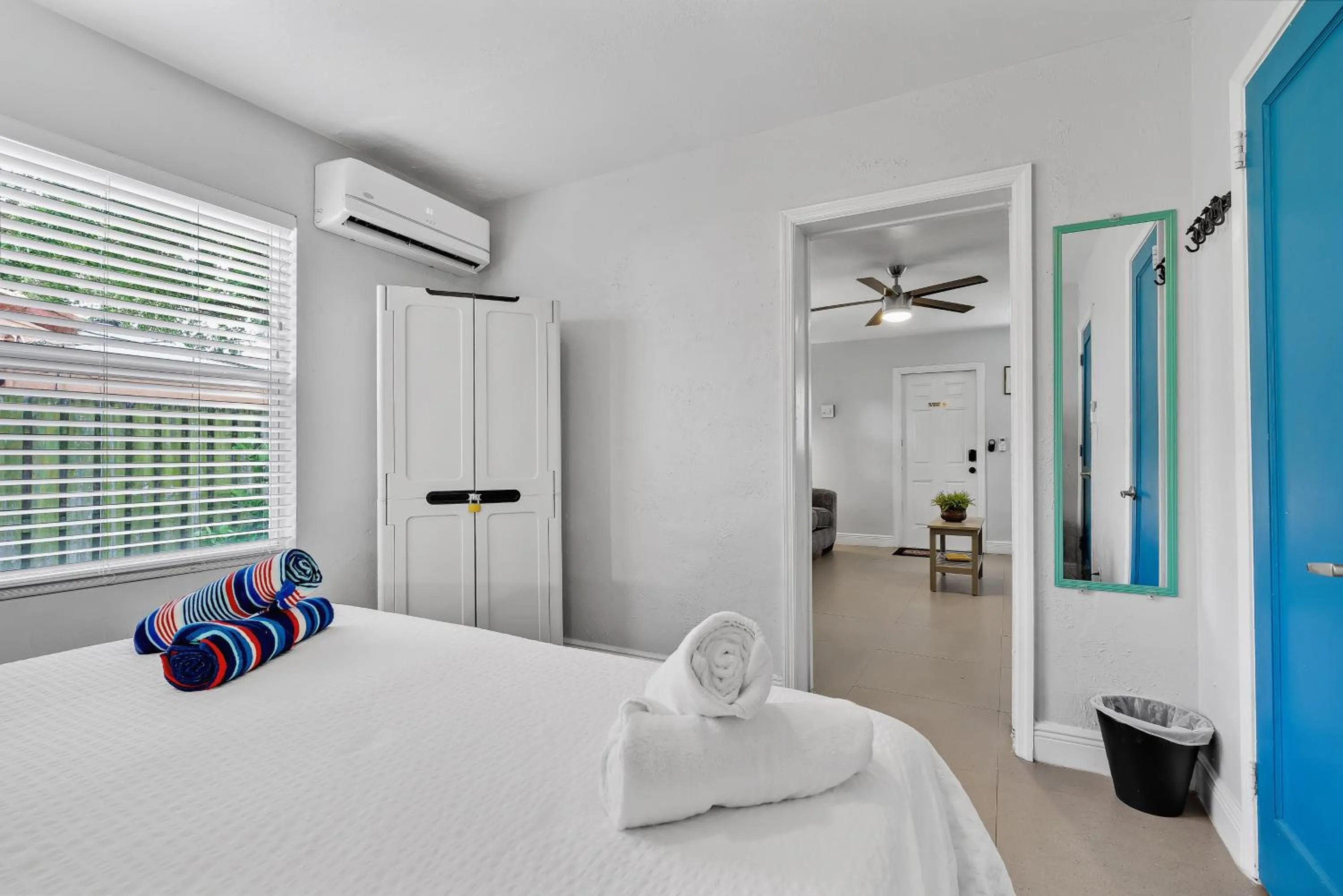 Bedroom in The Blue House Fort Lauderdale Airport/Cruise