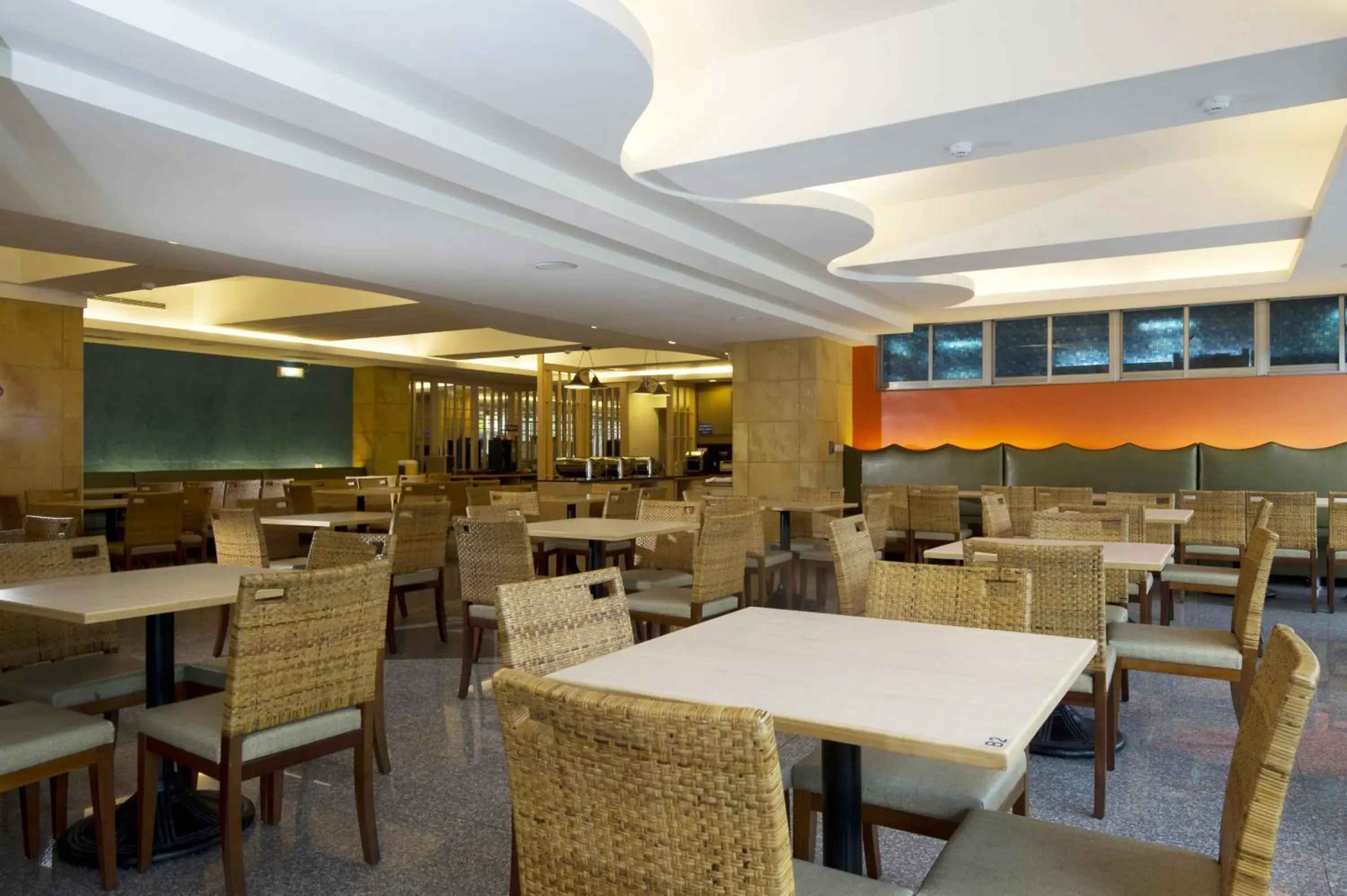 Restaurant/places to eat in Ocean Hayline Hotel Restaurant/places to eat in Ocean Hayline Hotel