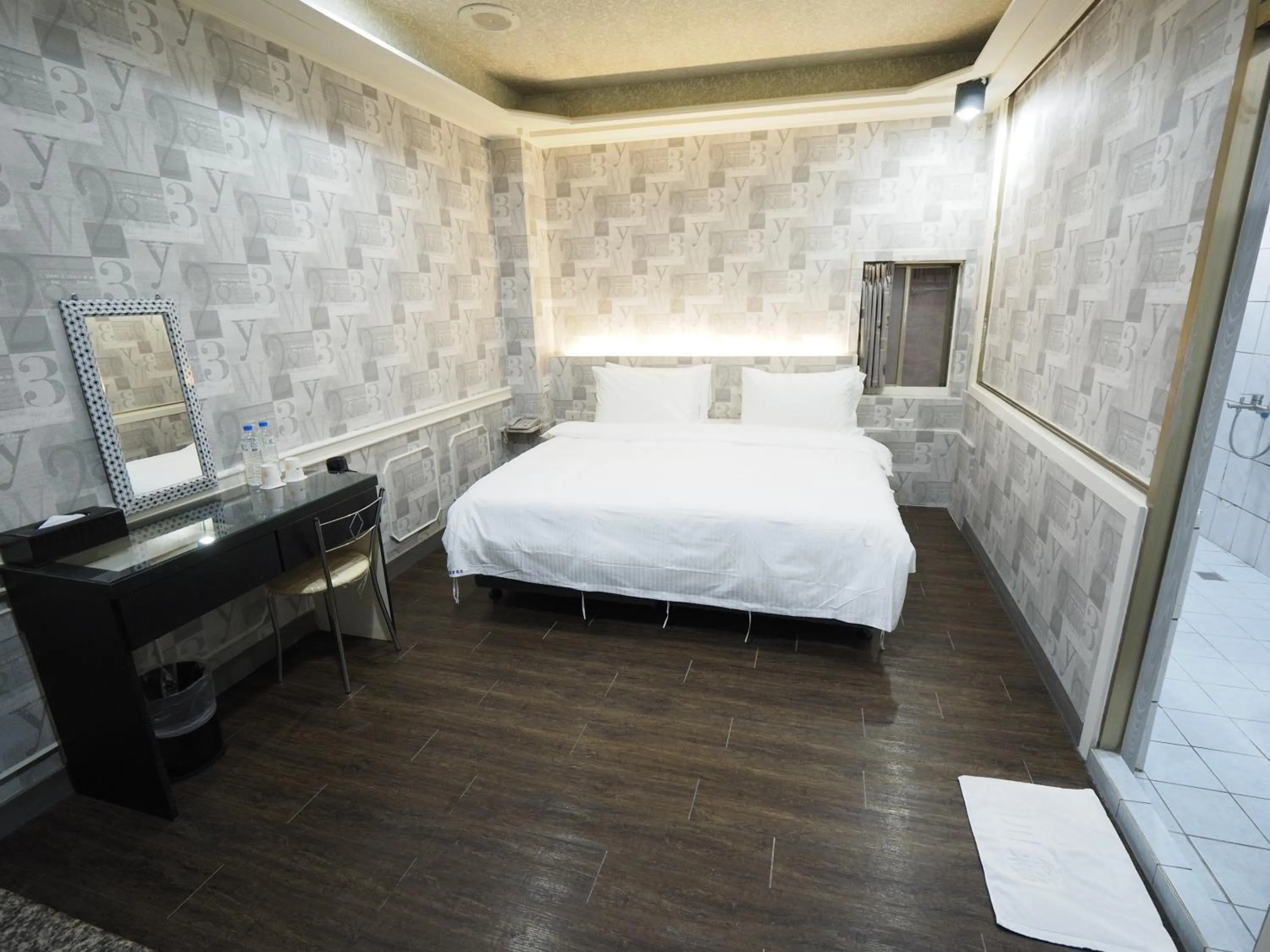 Photo of the whole room, Bed in 合悅都會商旅 Heyue HOTEL