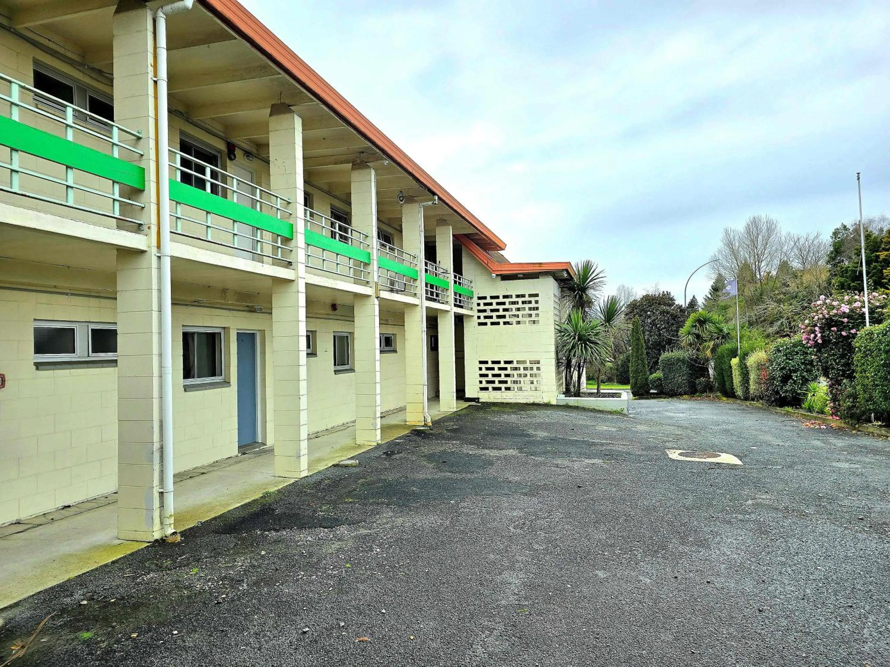 Property building in Putaruru Arms Motor Inn