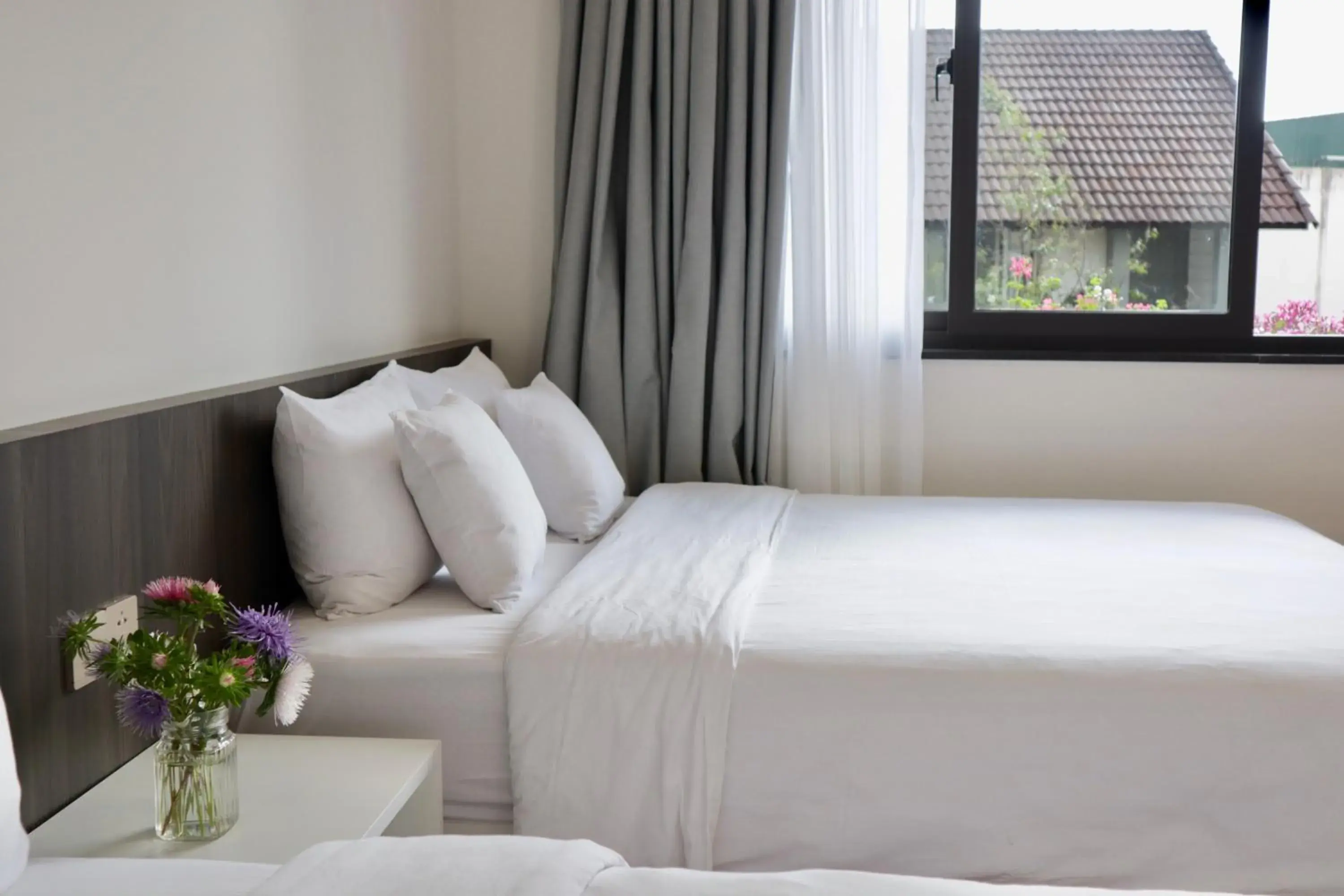 Bed in Hoang Loc Villa Bed in Hoang Loc Villa