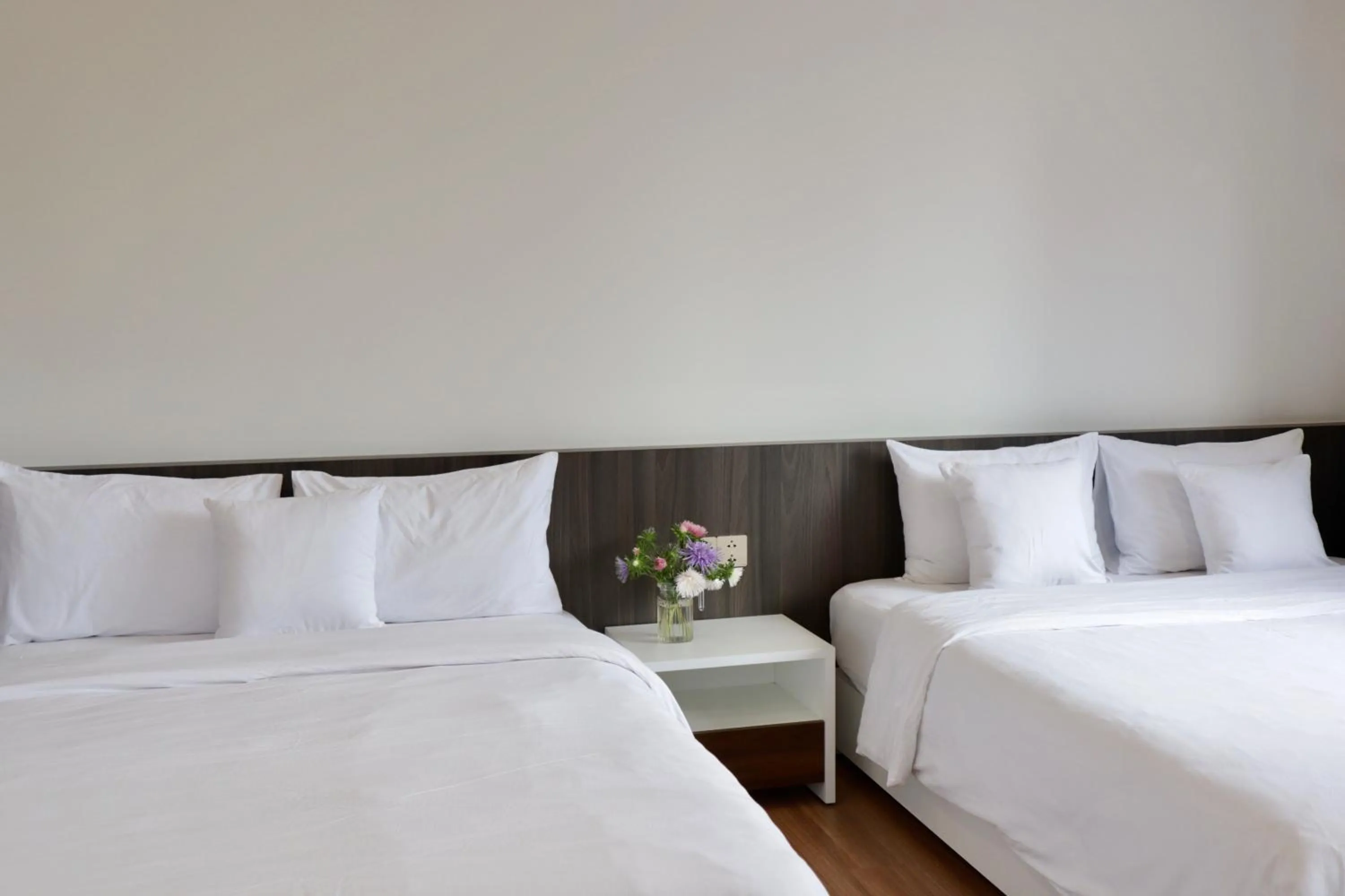 Bedroom, Bed in Hoang Loc Villa