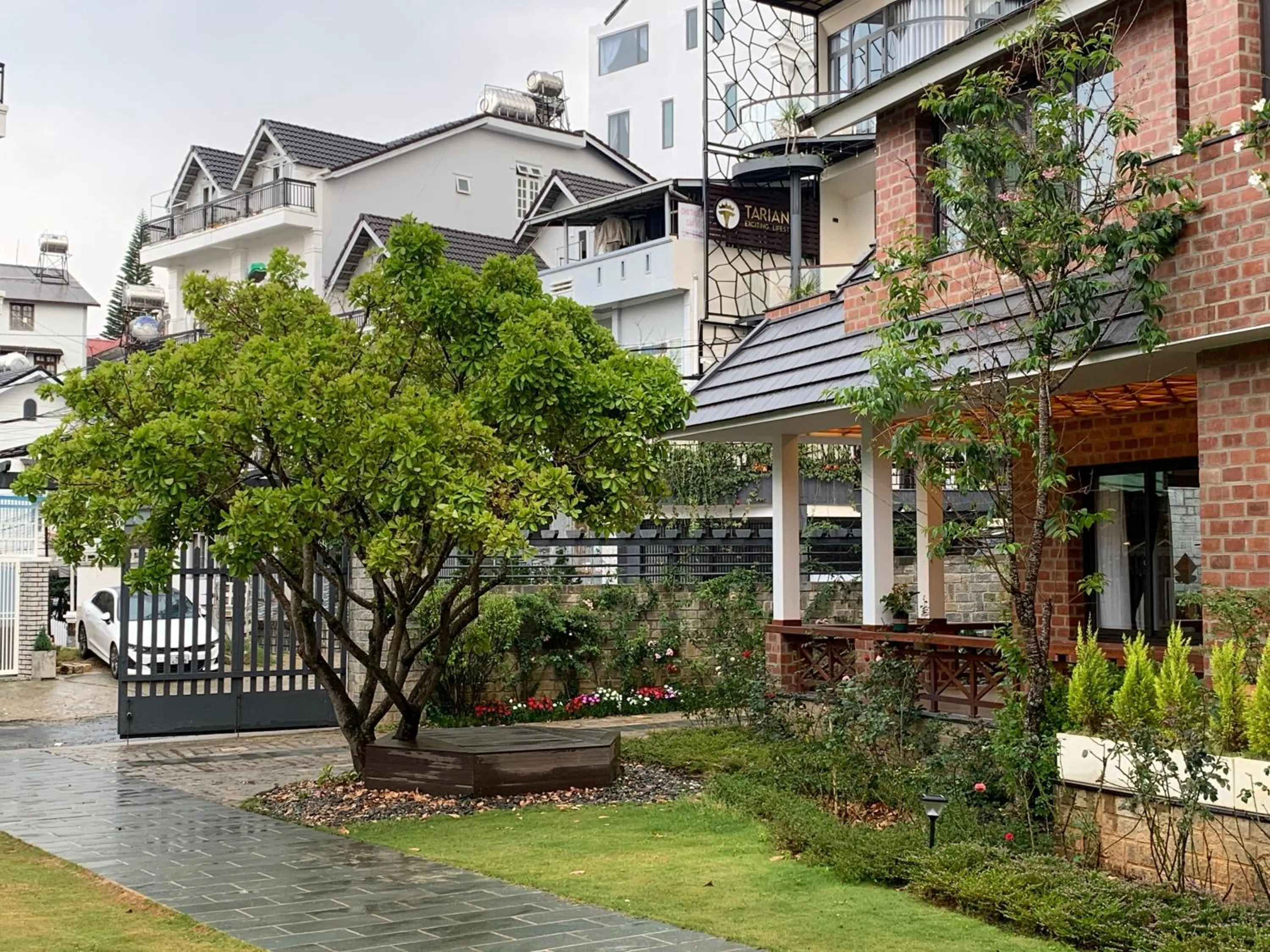 Property building in Hoang Loc Villa