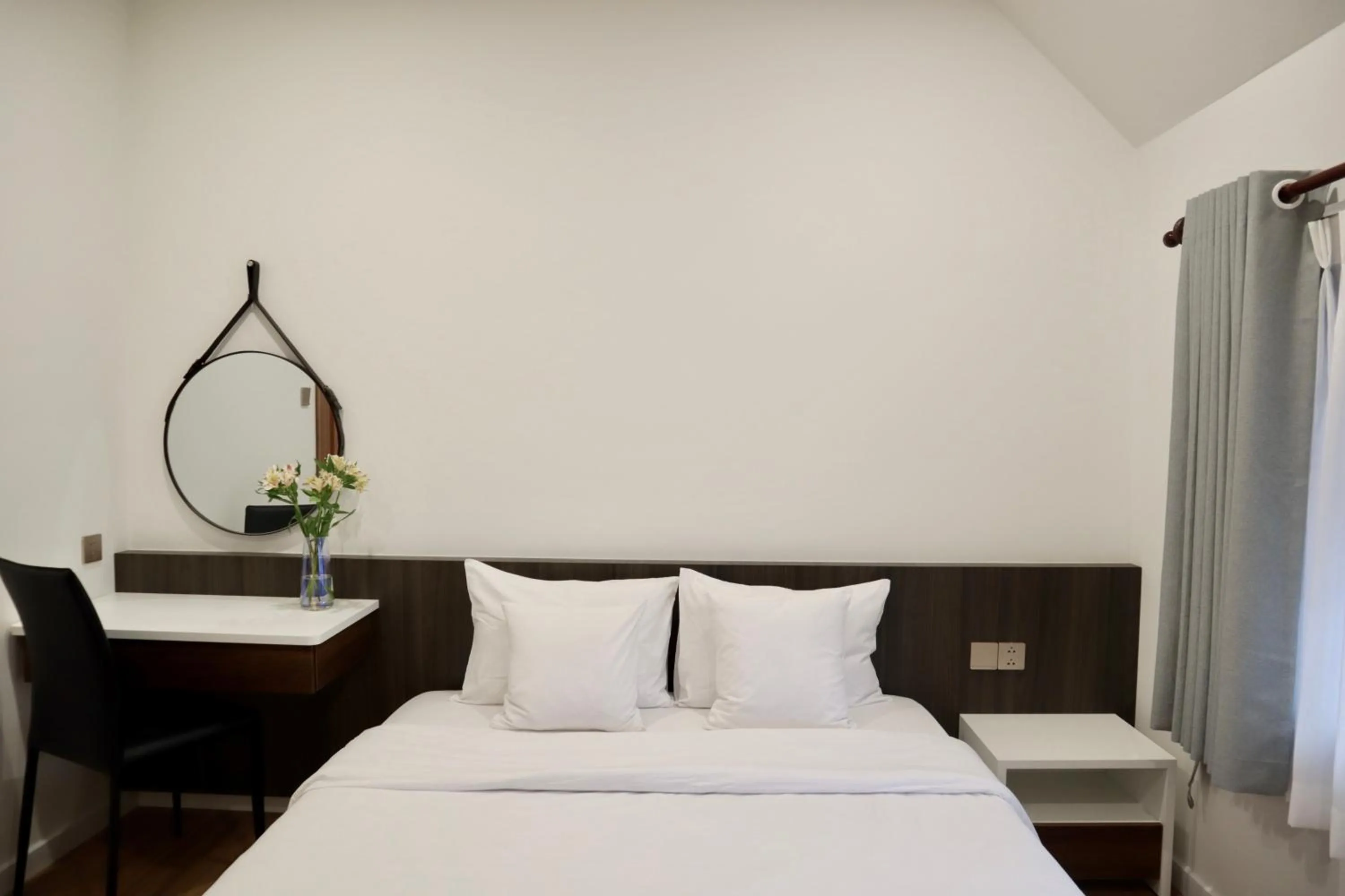 Bedroom, Bed in Hoang Loc Villa