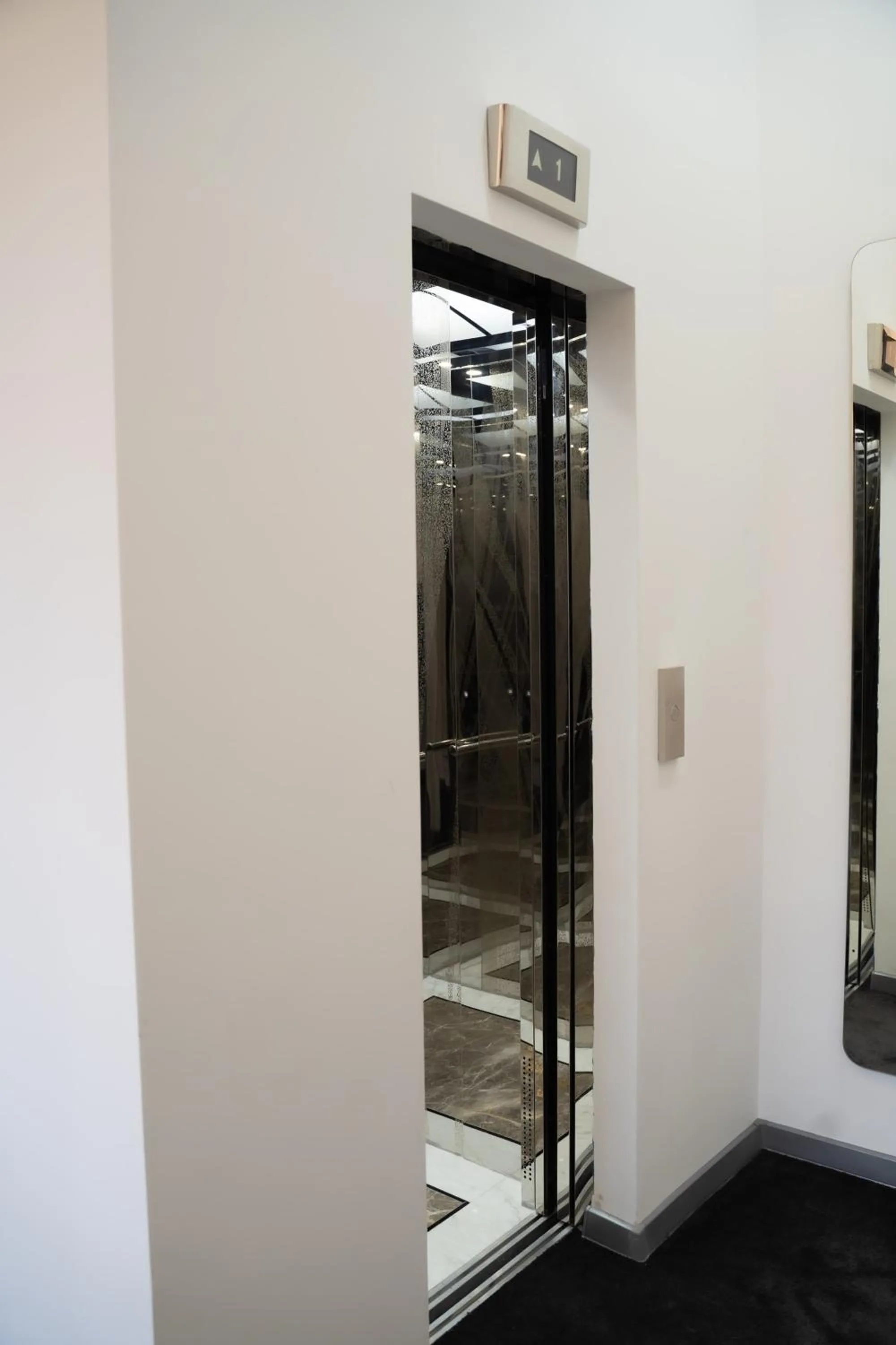 elevator in Will Hotel Baku