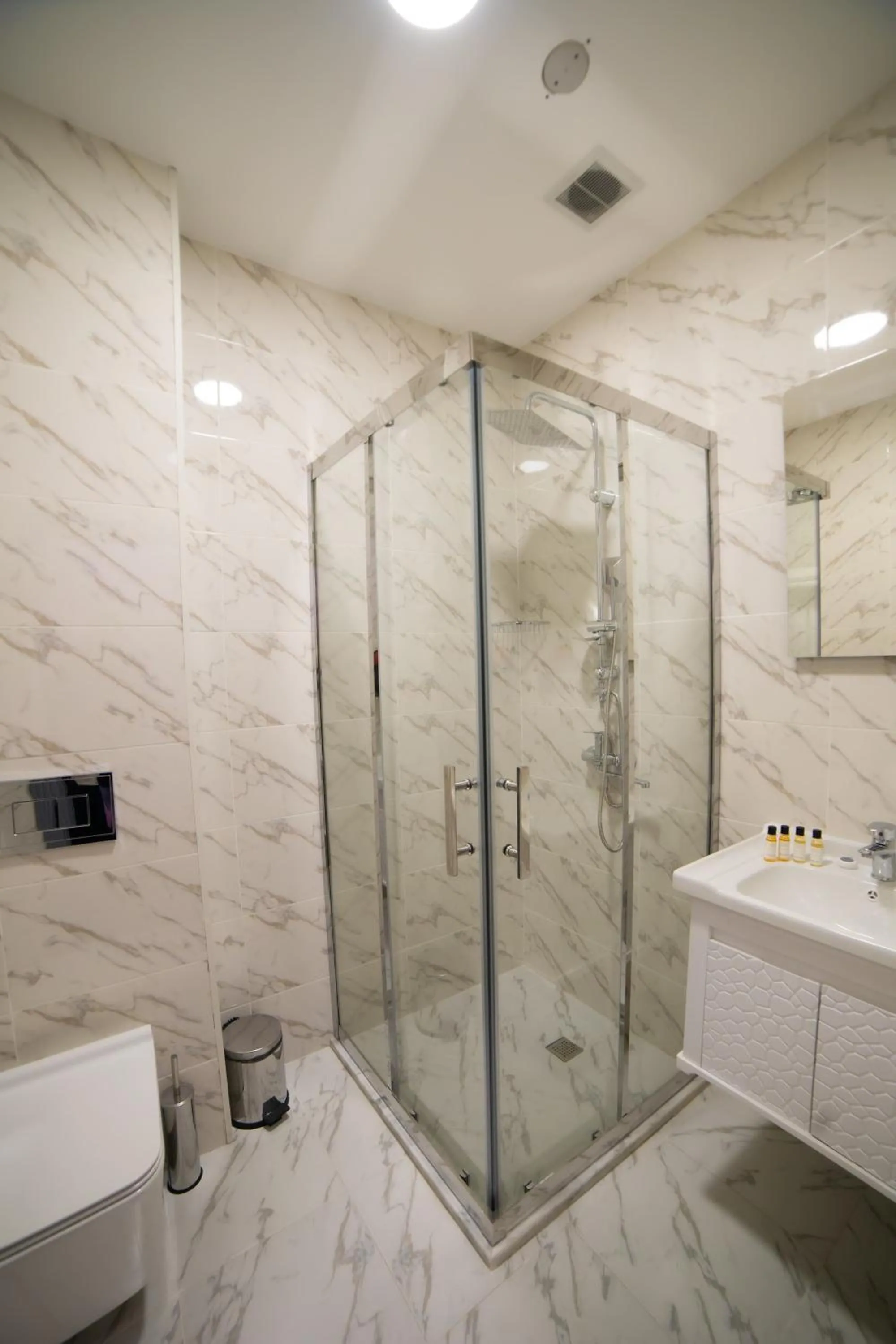 Shower in Will Hotel Baku