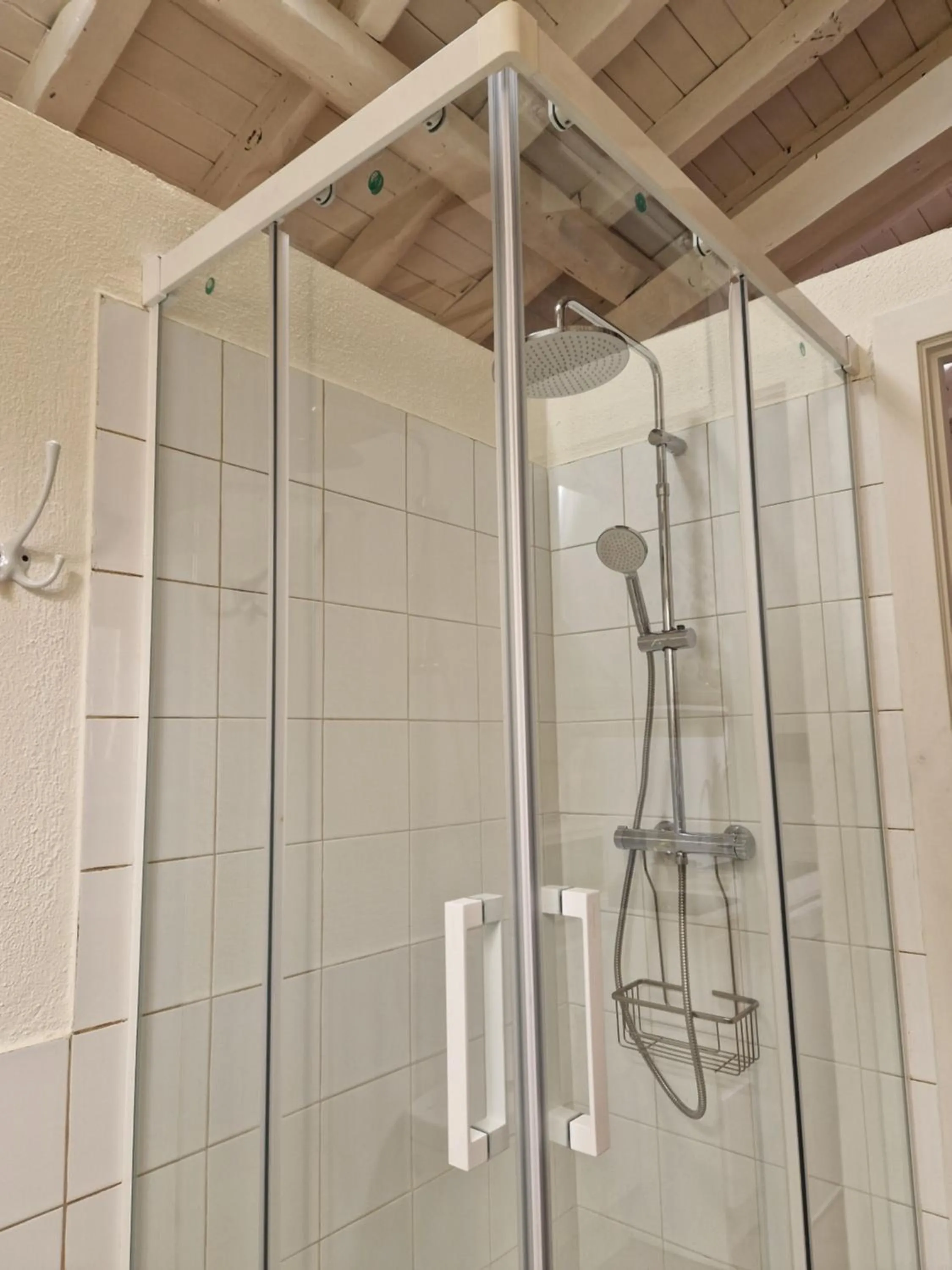 Shower in El Atalanto