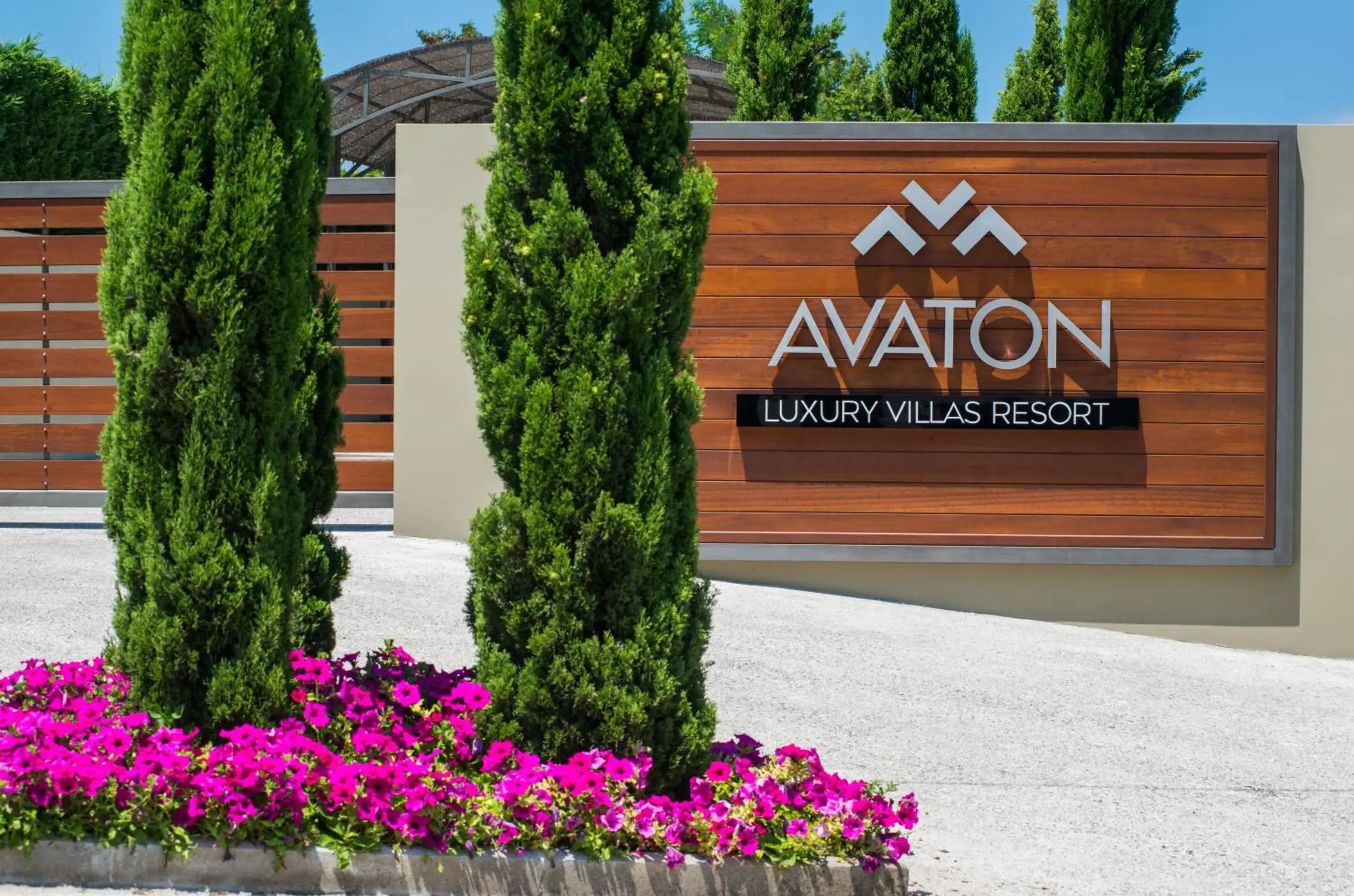 Facade/entrance in Avaton Luxury Beach Resort - Relais & Chateaux Facade/entrance in Avaton Luxury Beach Resort - Relais & Chateaux