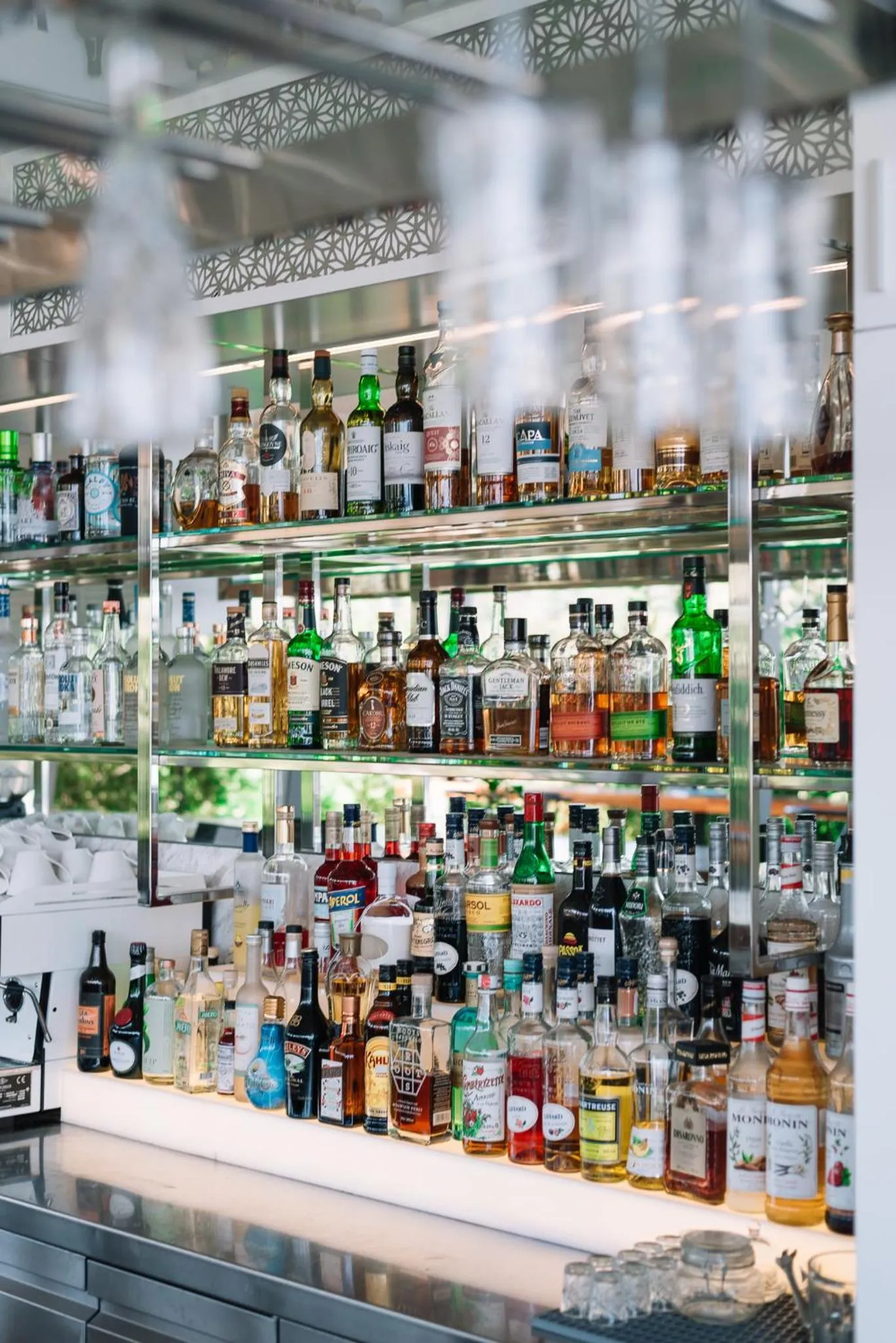 Lounge or bar in Avaton Luxury Beach Resort - Relais & Chateaux