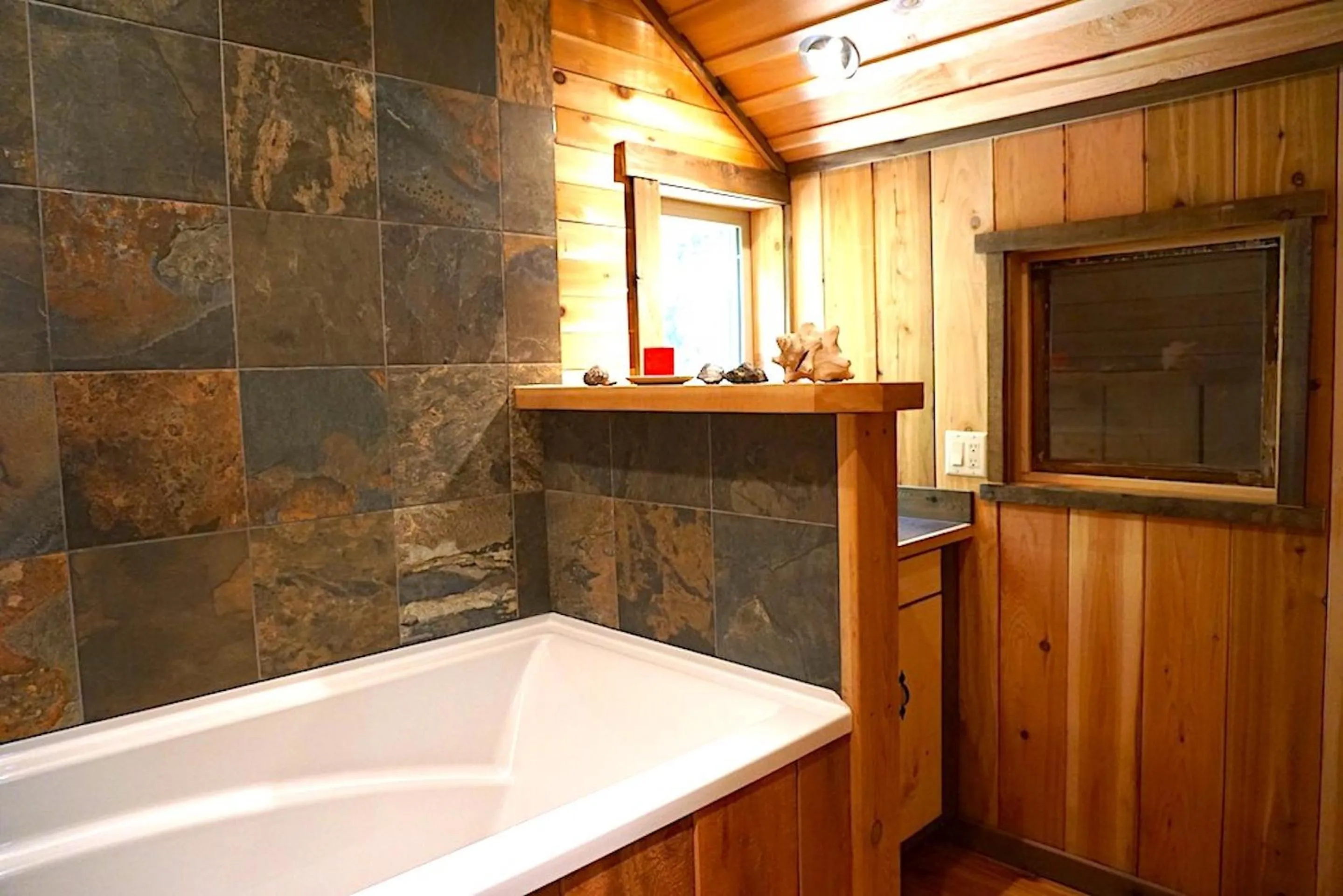 Bathroom in Logden Lodge