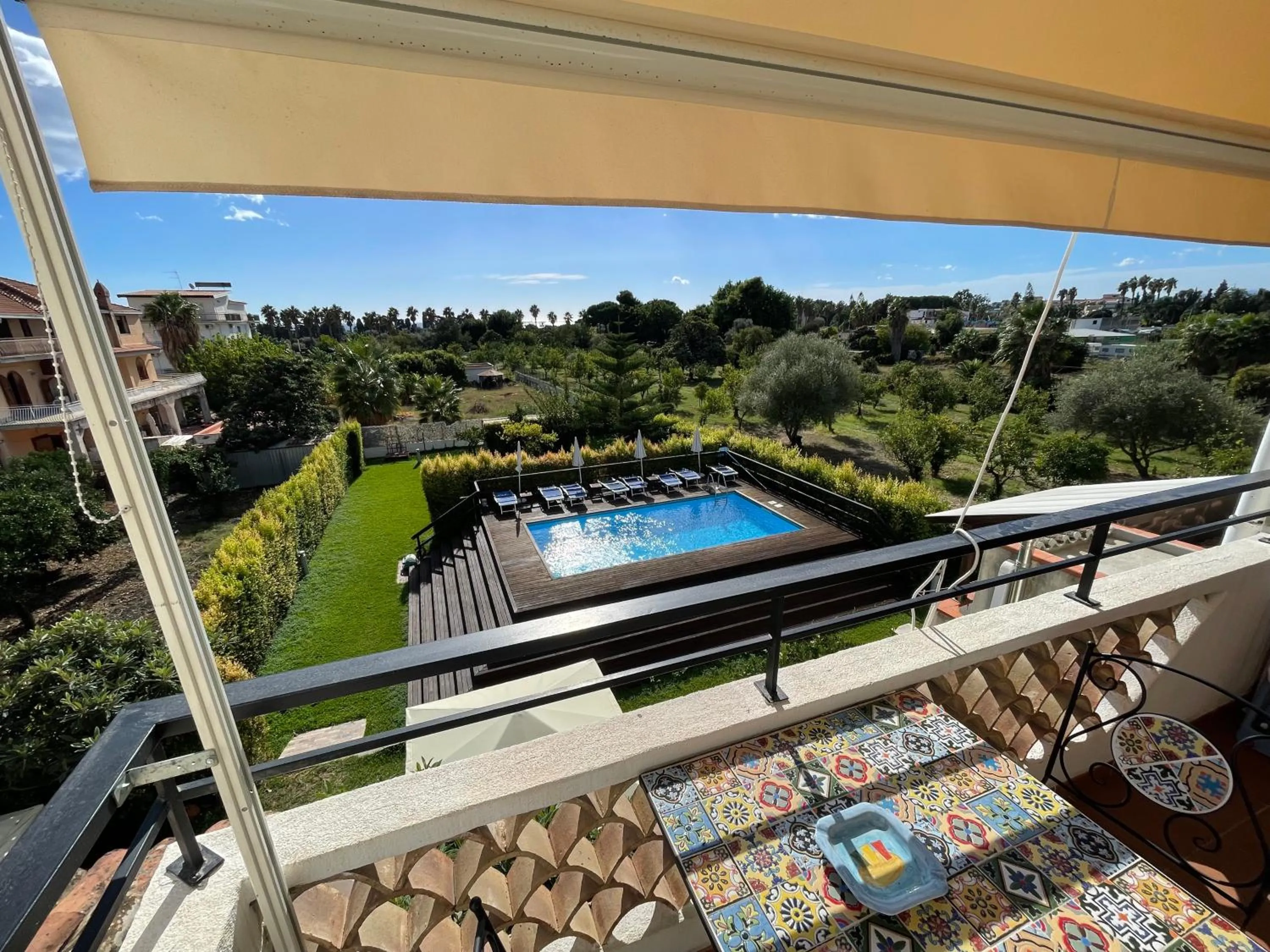 John Sea Suites