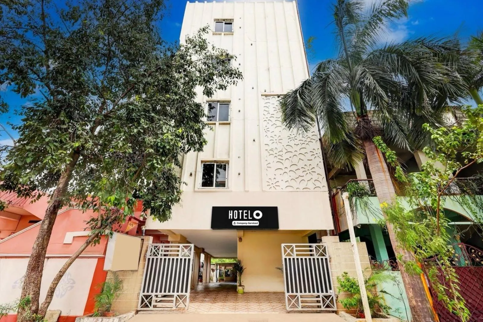 Facade/entrance in Hotel O Akshaya Bheemas Inn