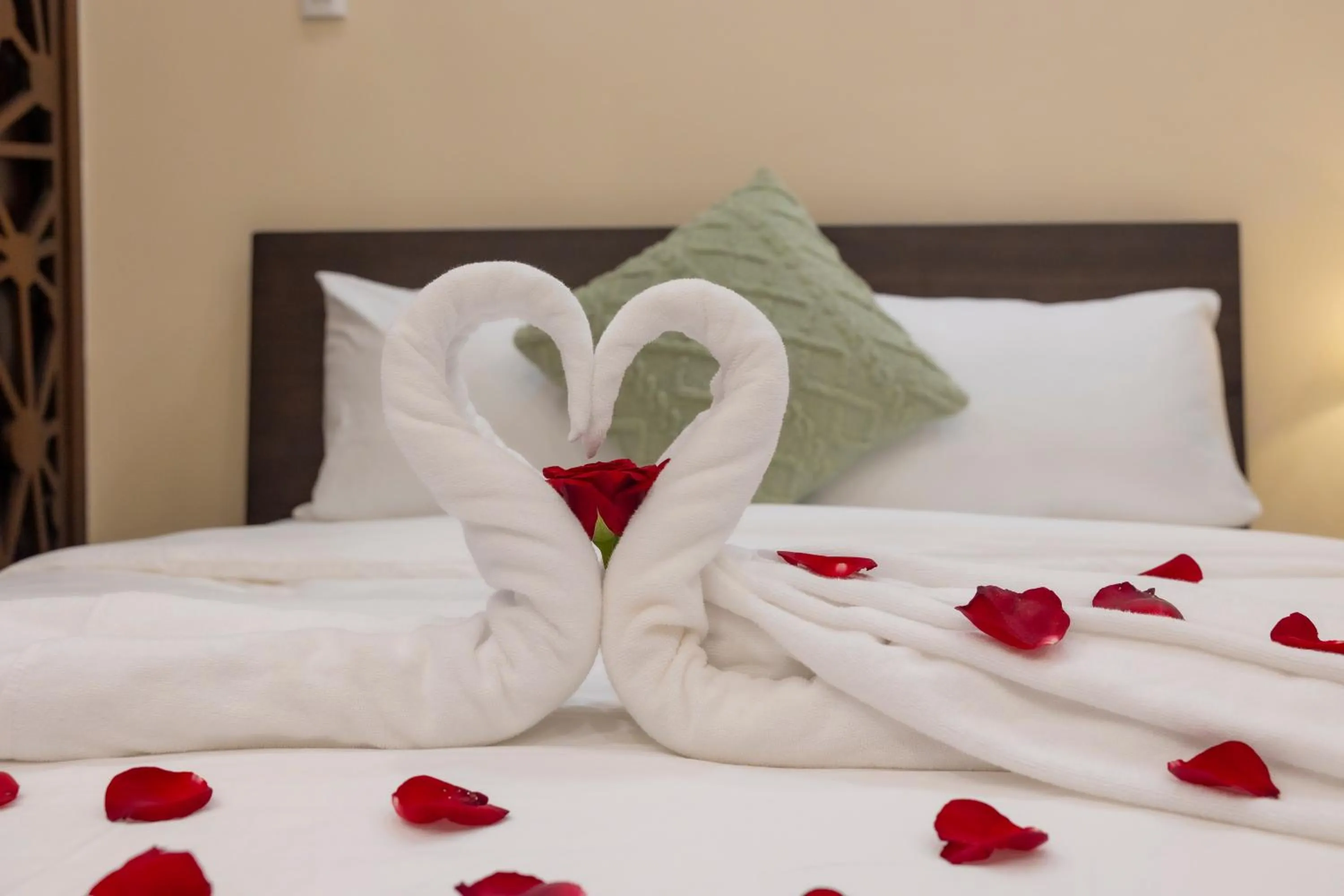 Bed in Diamond crown 2 Hotel