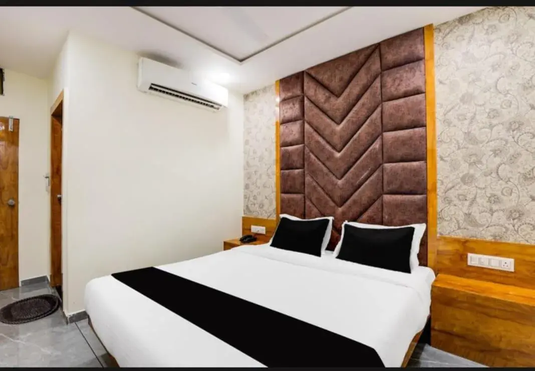 Deluxe Double Room in hotel shagun inn Deluxe Double Room in hotel shagun inn