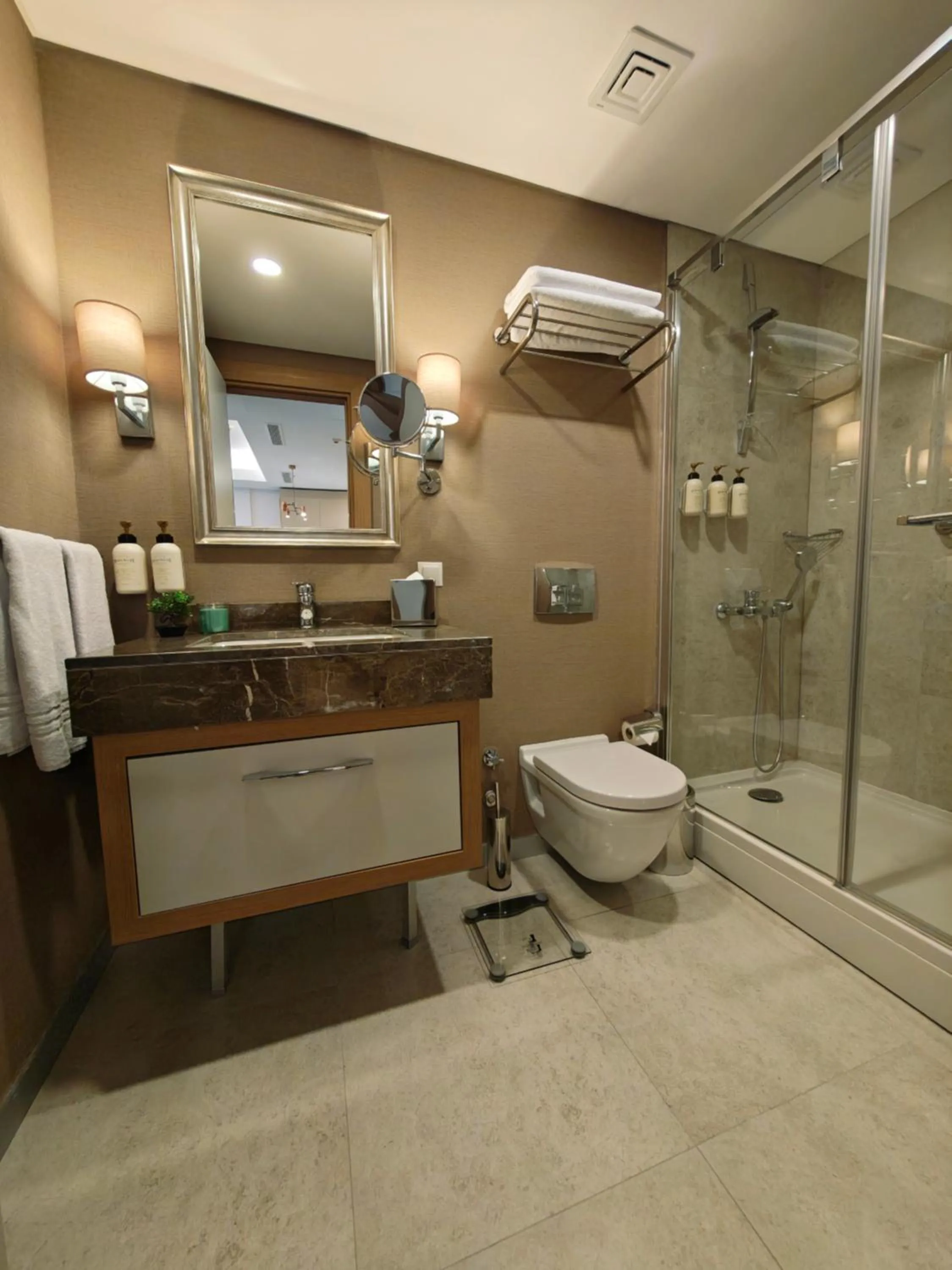 Shower in Citadines Maslak Istanbul
