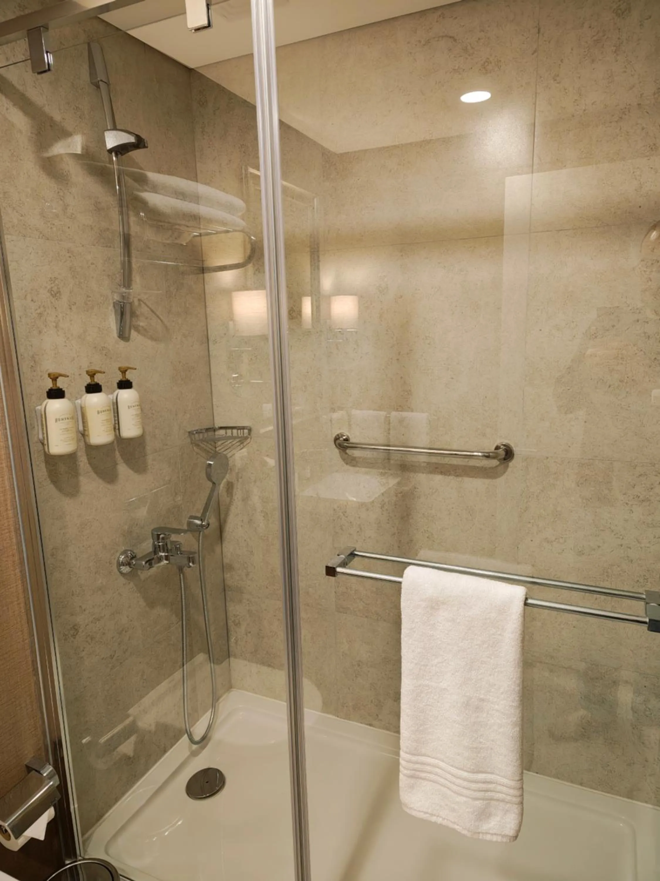 Shower in Citadines Maslak Istanbul