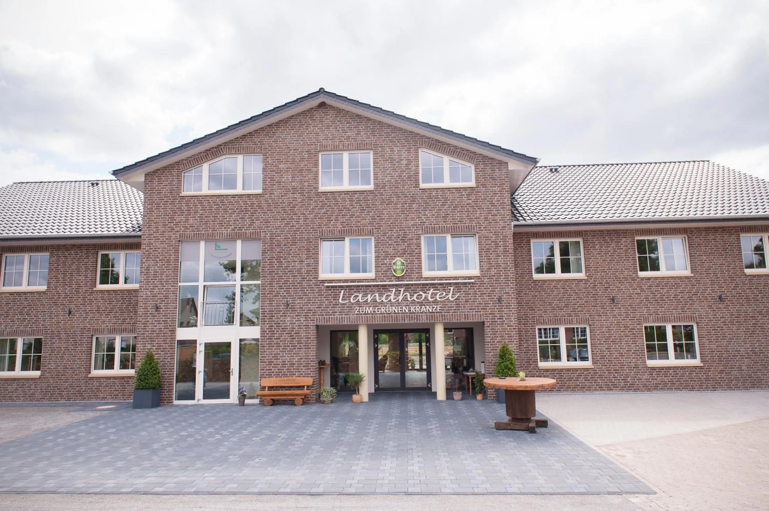 Facade/entrance in Landhotel zum grünen Kranze