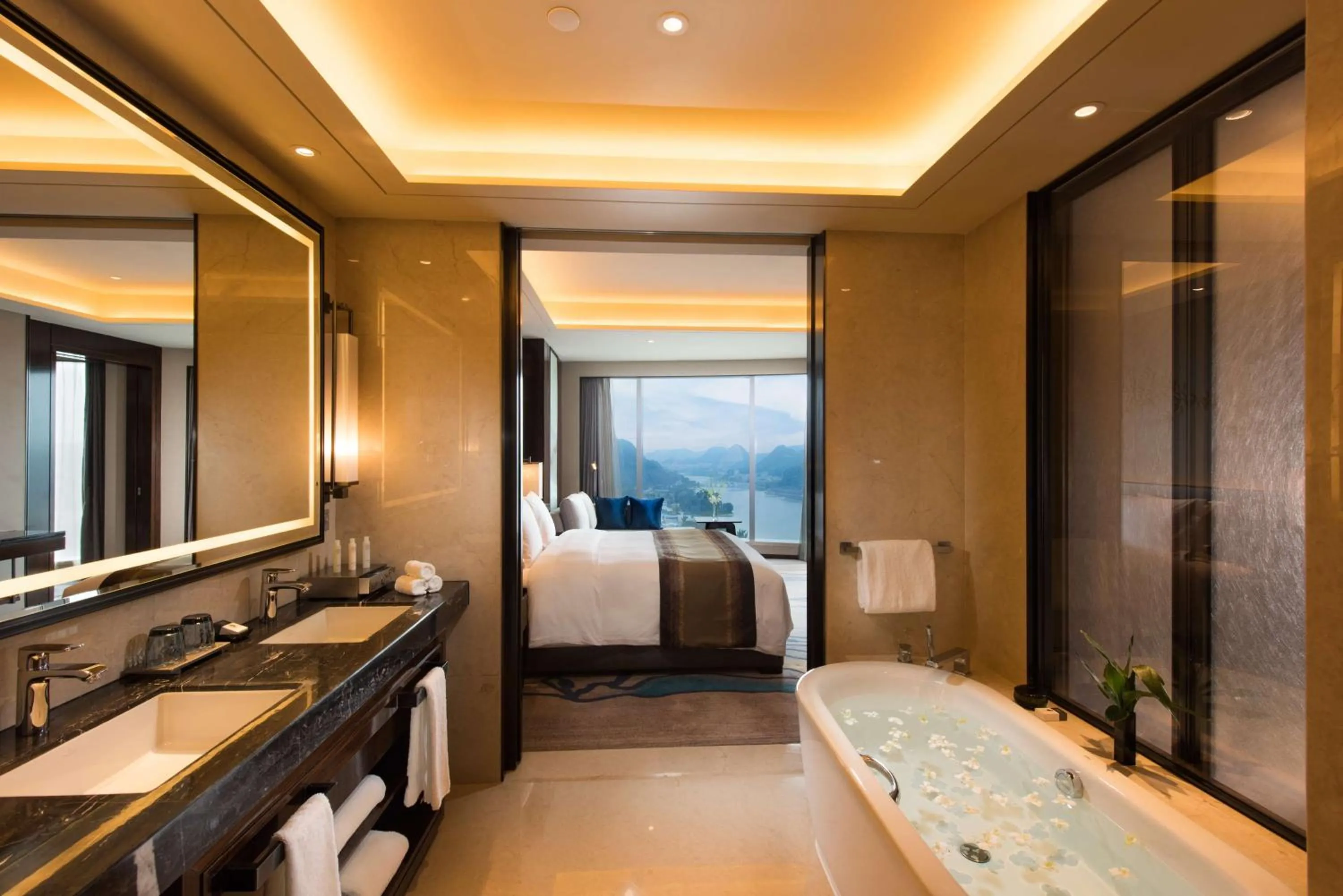 Bathroom, Bed in DoubleTree by Hilton Hotel Anshun