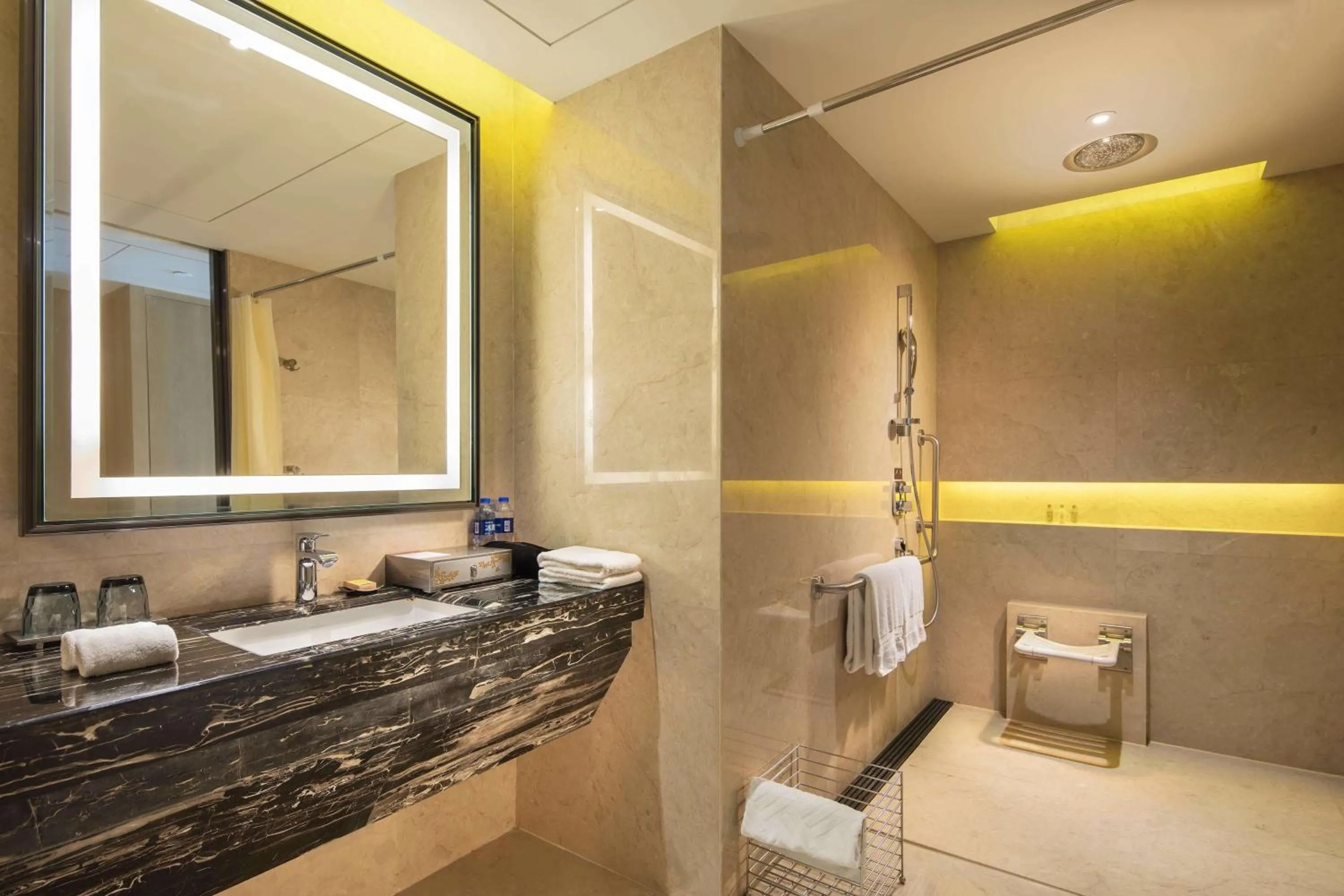 Bathroom in DoubleTree by Hilton Hotel Anshun
