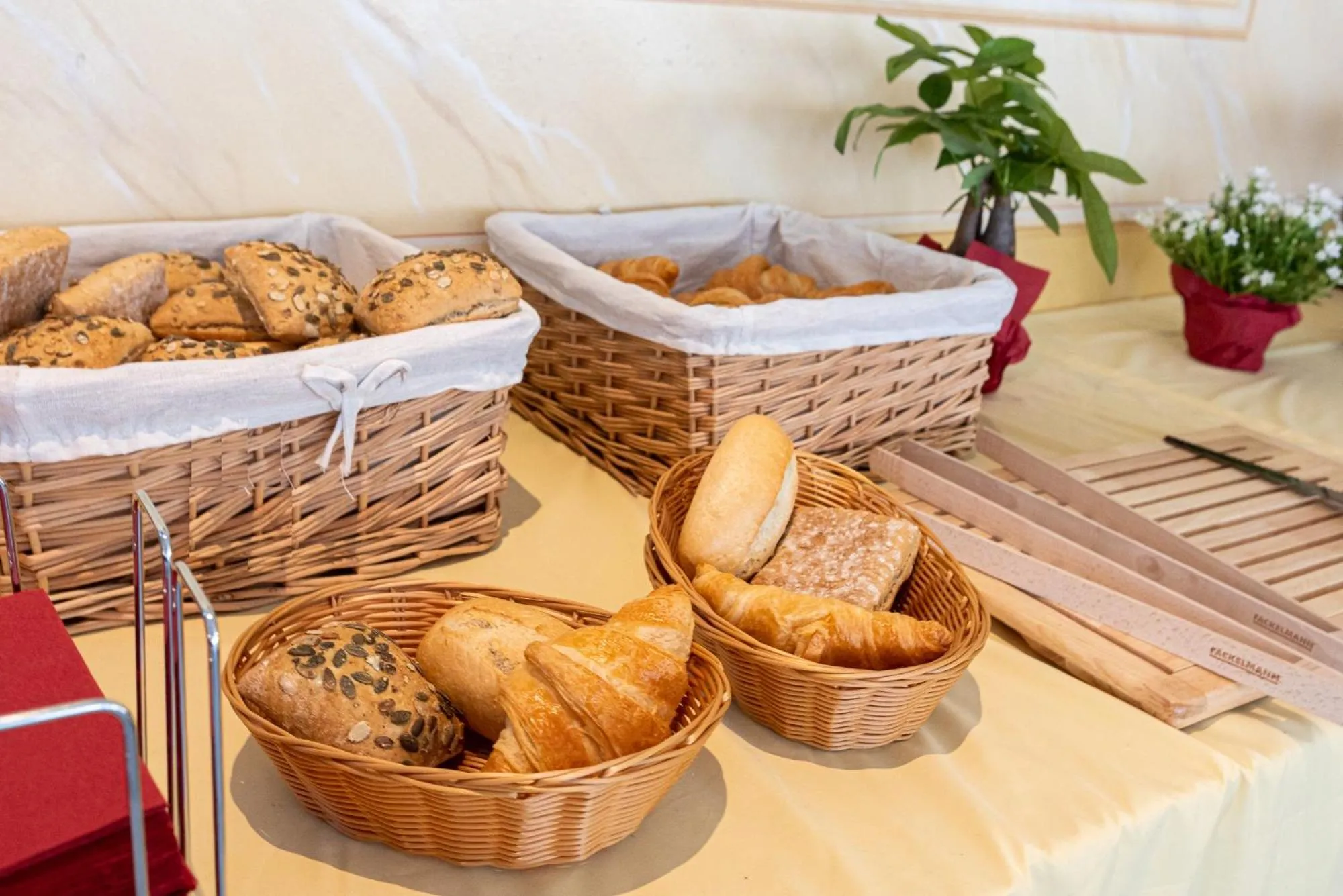 Buffet breakfast in Hotel Quellenhof