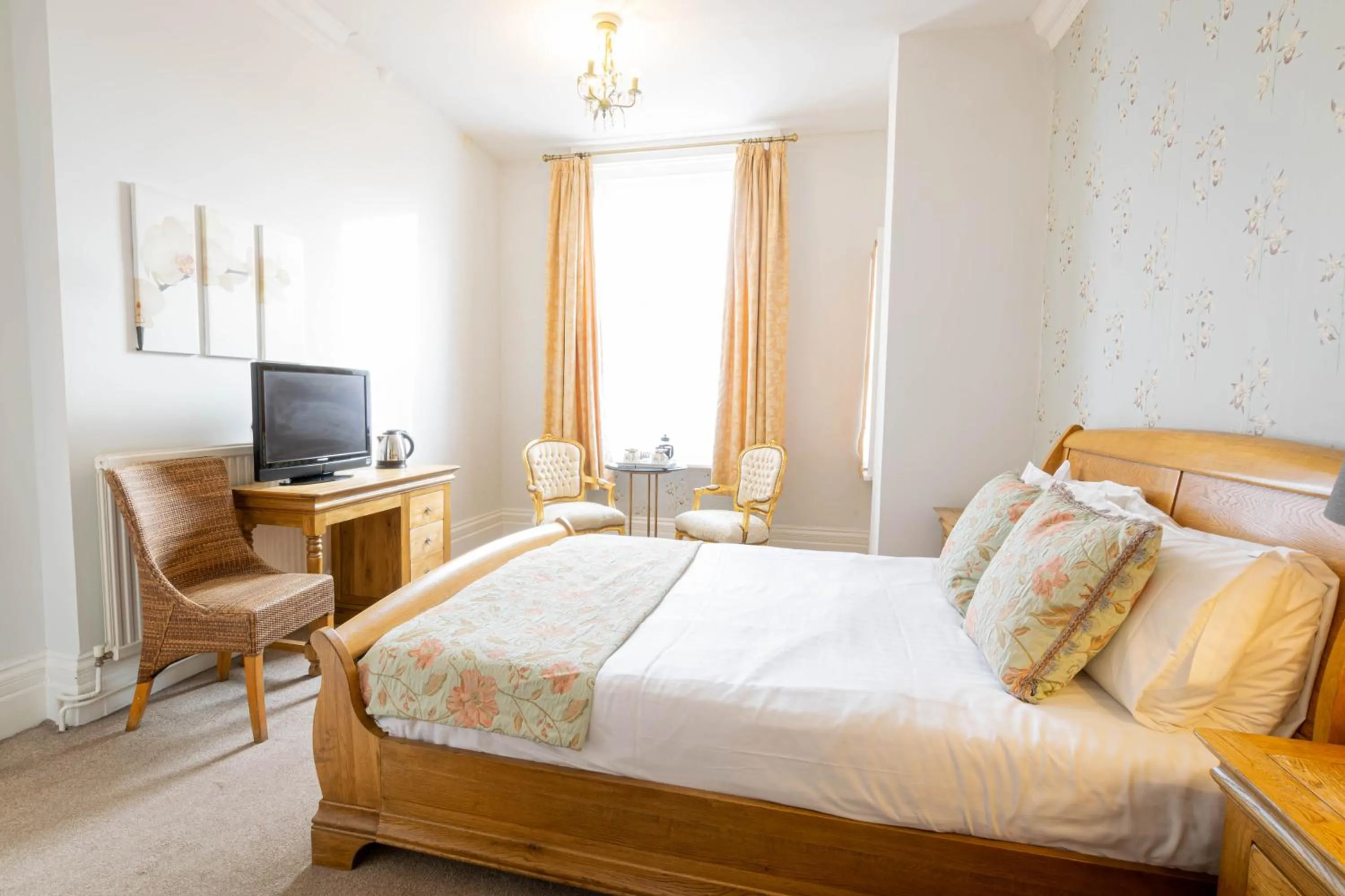 Thomas Paine Hotel