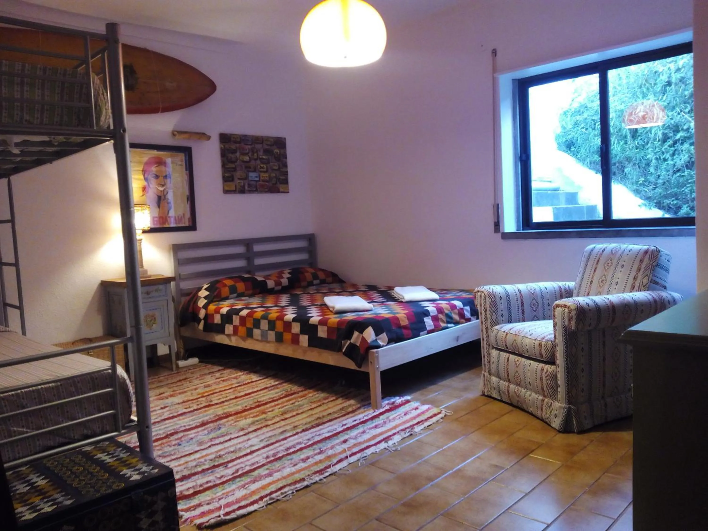 Bed in Moby Dick Lodge Cascais