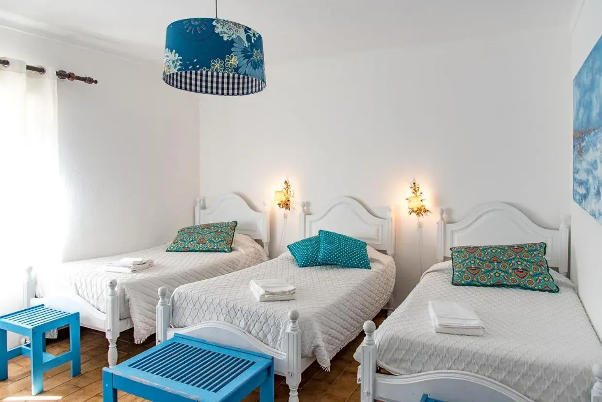 Triple Room with Private Bathroom in Moby Dick Lodge Triple Room with Private Bathroom in Moby Dick Lodge