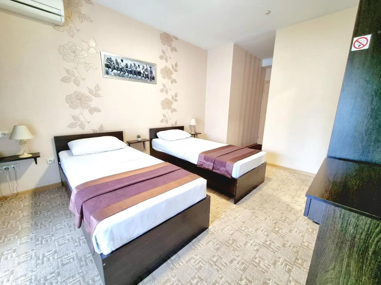 Photo of the whole room, Bed in TipTop Hotel CITY CENTER