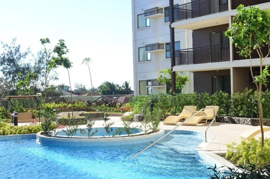 Pool view in Family Haven Serin West Tagaytay - 6 Pax - Taal View - Full Kitchen - FAST Wi-Fi