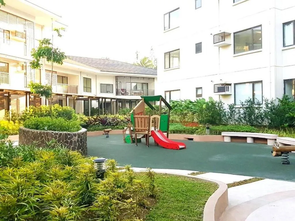 Children play ground in Family Haven Serin West Tagaytay - 6 Pax - Taal View - Full Kitchen - FAST Wi-Fi
