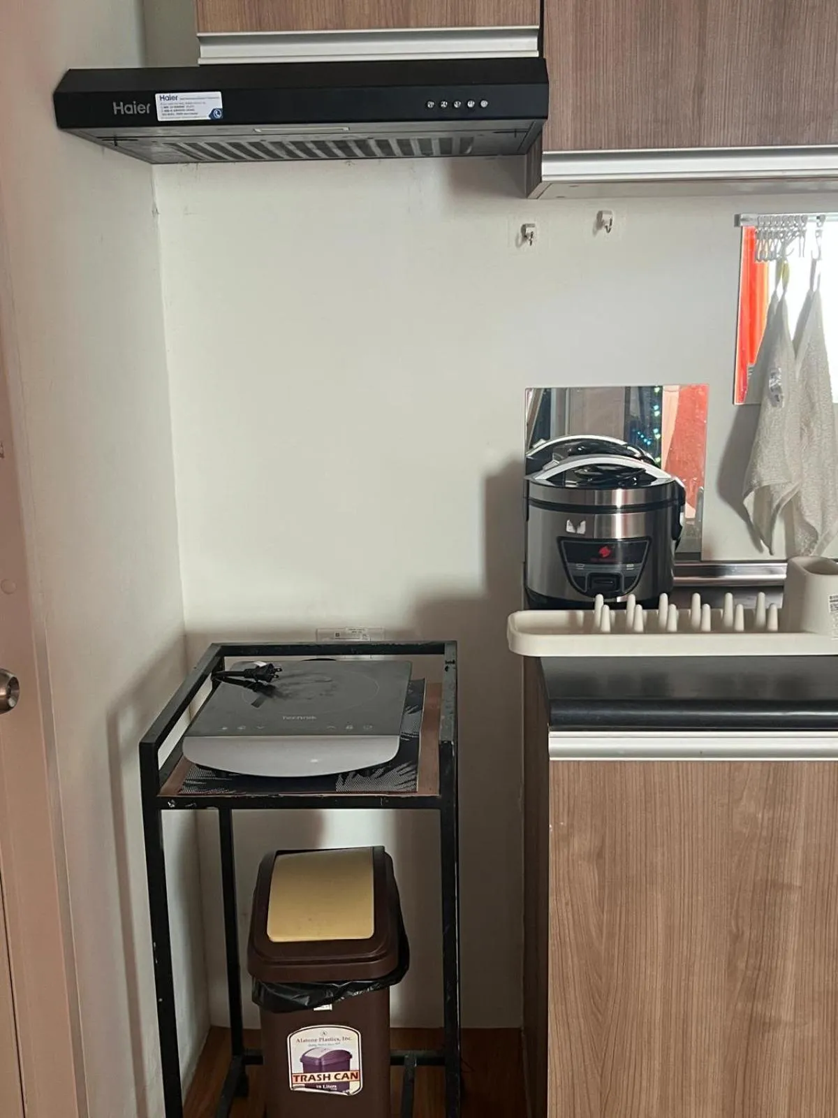 Kitchen or kitchenette in Family Haven Serin West Tagaytay - 6 Pax - Taal View - Full Kitchen - FAST Wi-Fi