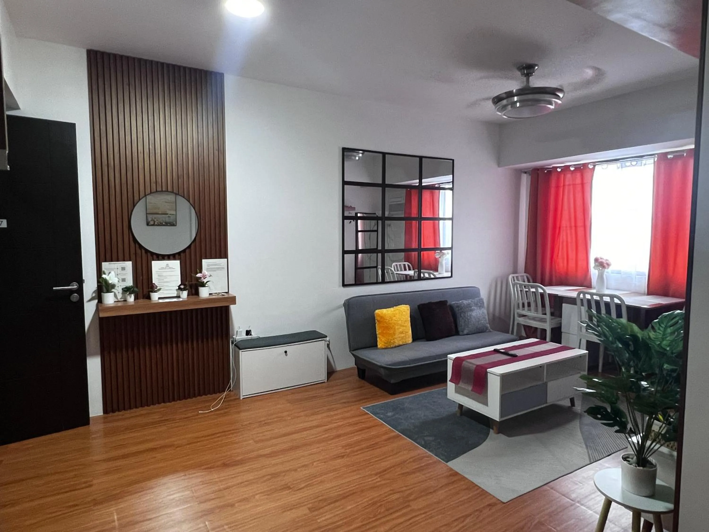 Living room in Family Haven Serin West Tagaytay - 6 Pax - Taal View - Full Kitchen - FAST Wi-Fi