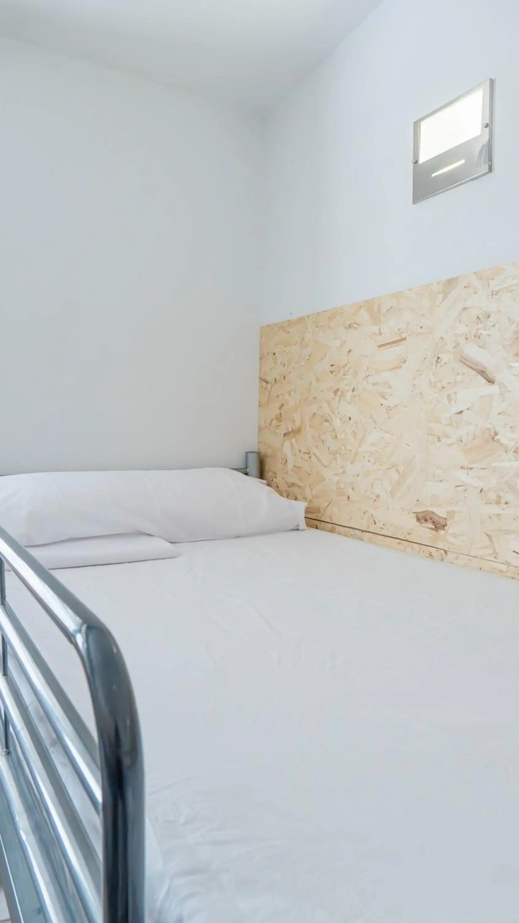 Single Bed in Female Dormitory Room in Albergue Las Salinas Single Bed in Female Dormitory Room in Albergue Las Salinas