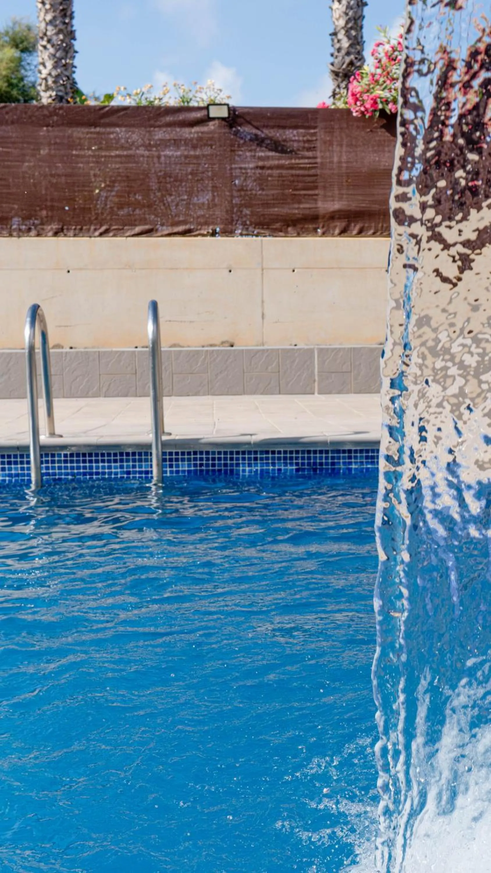 Swimming pool in Albergue Las Salinas